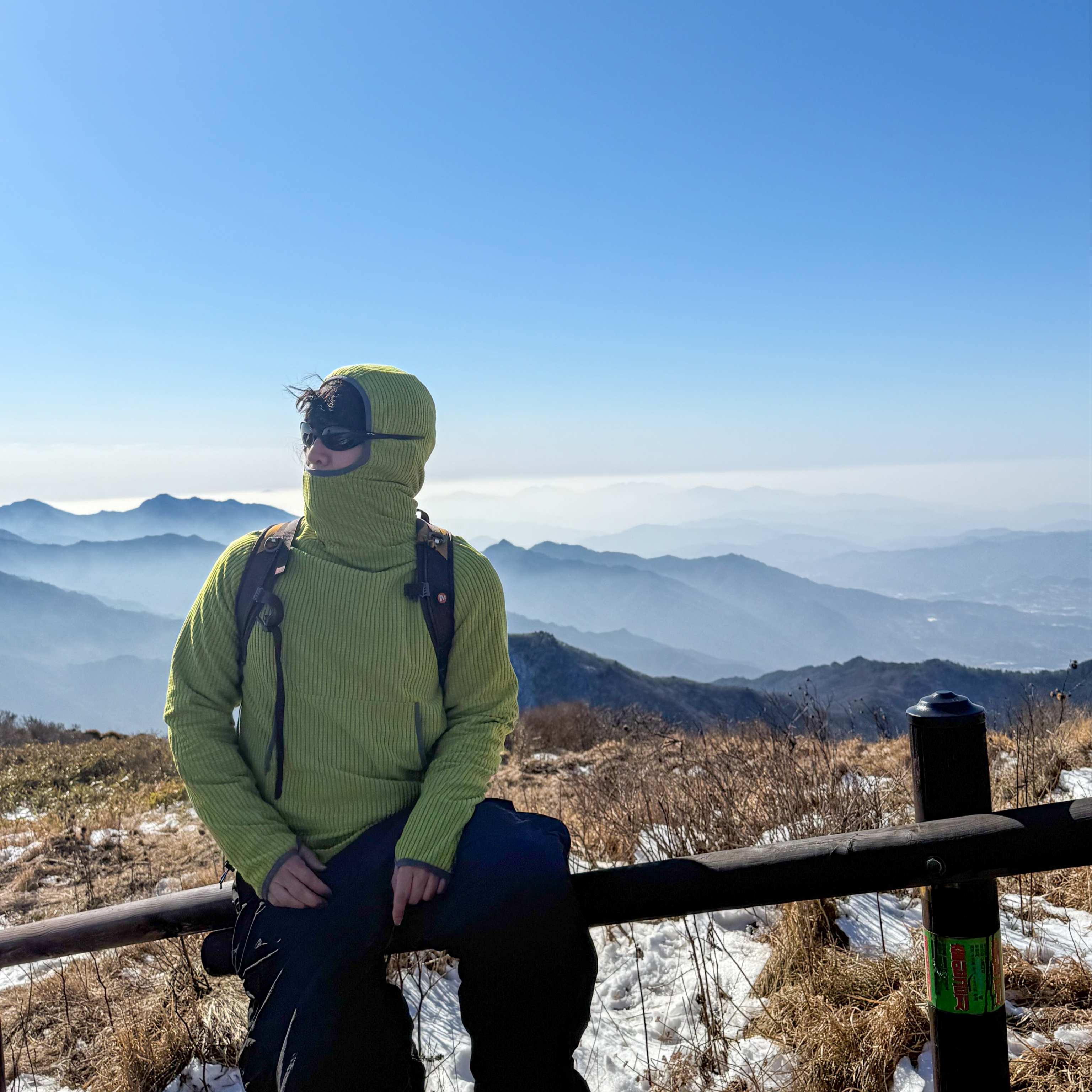Oakley Eye Jacket Redux Matte Black Frame Prizm Grey Lenses High Bridge Fit, Arc'teryx Squamish Hoody Soulsonic 착용 스타일 - 4