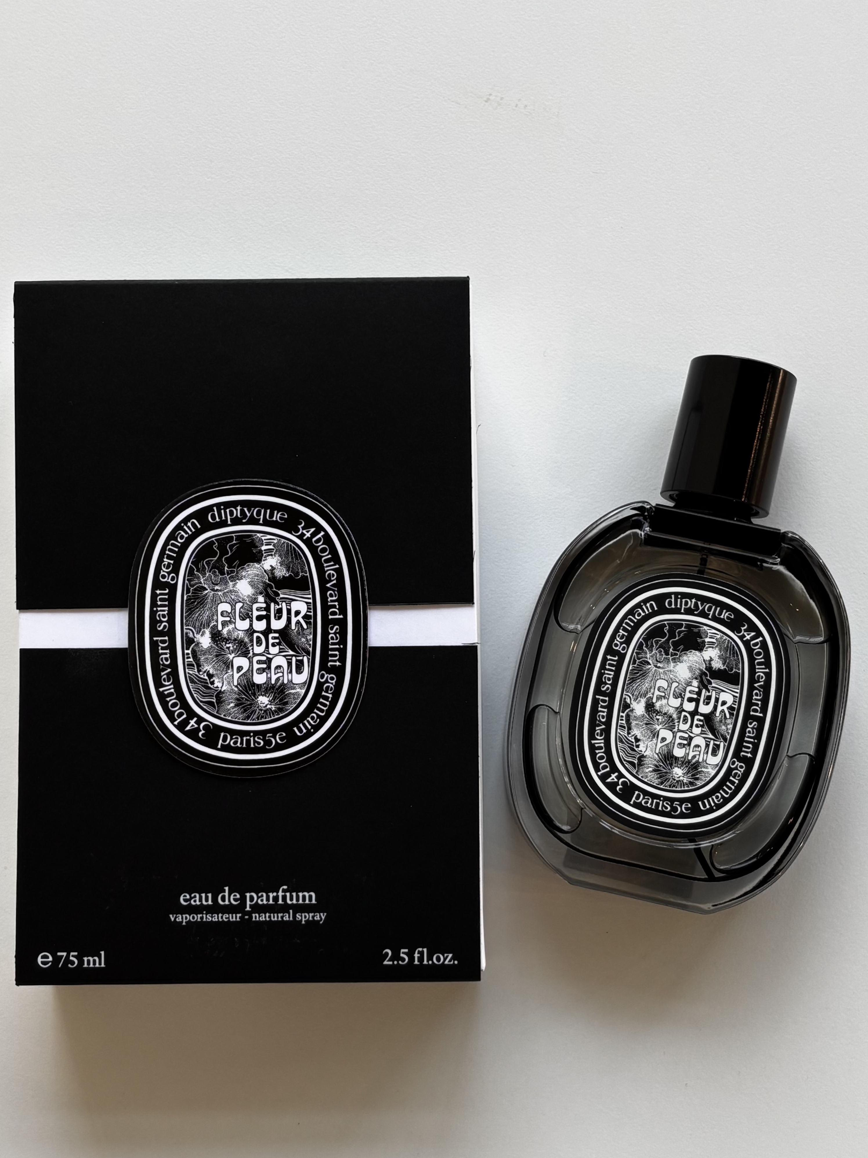 Diptyque Fleur De Peau Eau De Parfum 75ml, Diptyque Tam Dao Eau De Parfum 75ml 착용 스타일 - 1