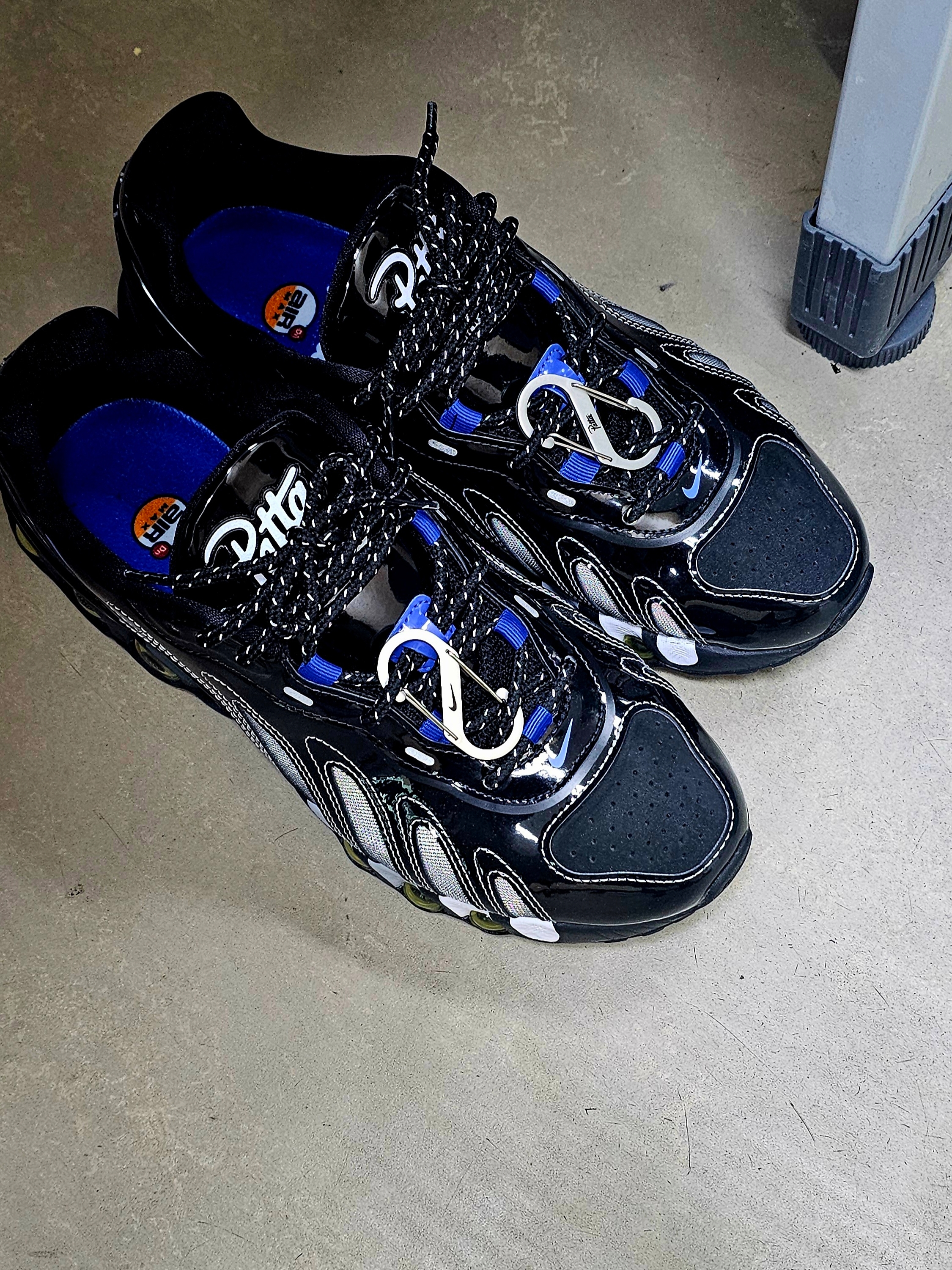 Nike x Patta Air Max Dn8 Black Metallic Silver 착용 스타일