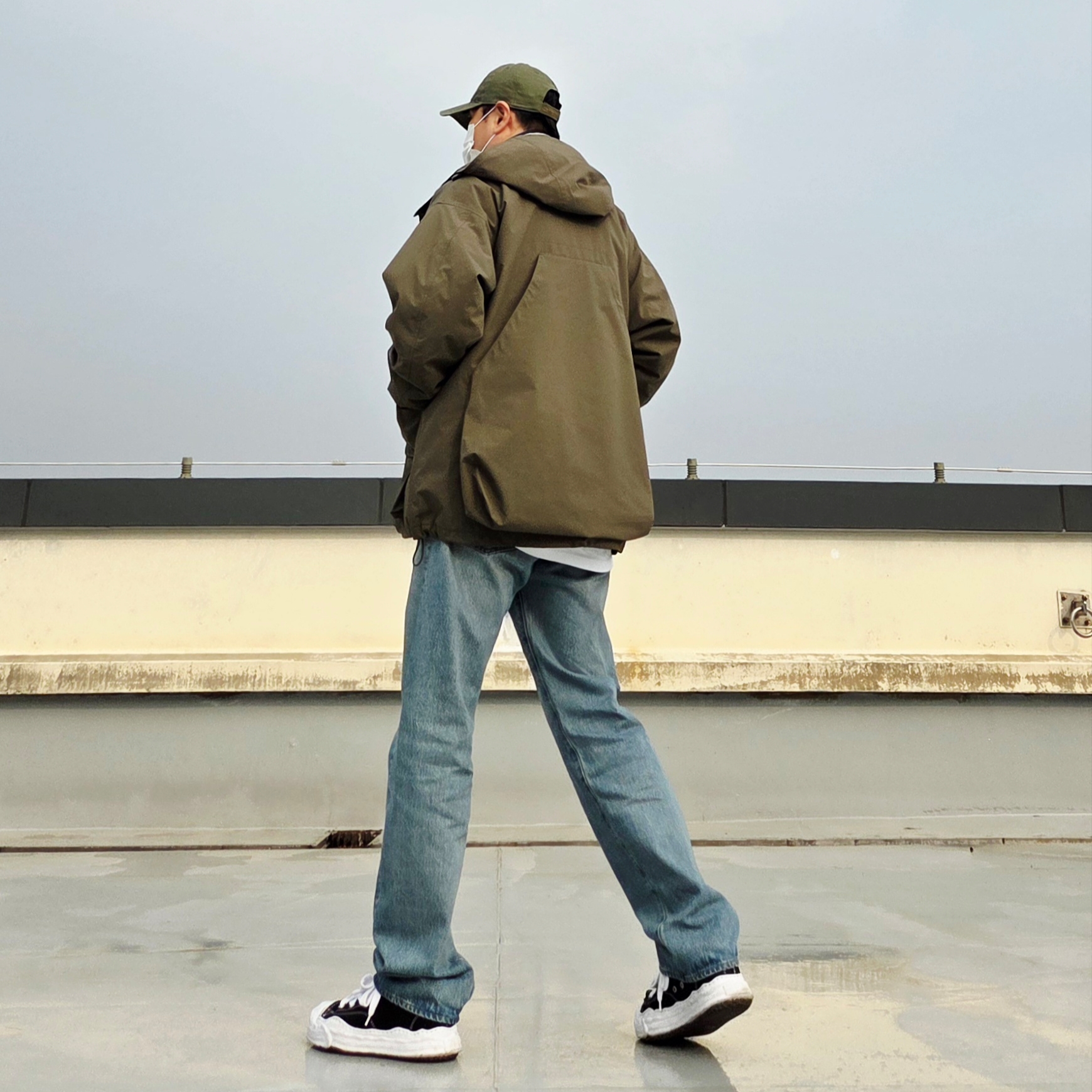 Carhartt Canvas Cap Army Green, GU x Engineered Garments Padded Shell Parka Olive 착용 스타일 - 5