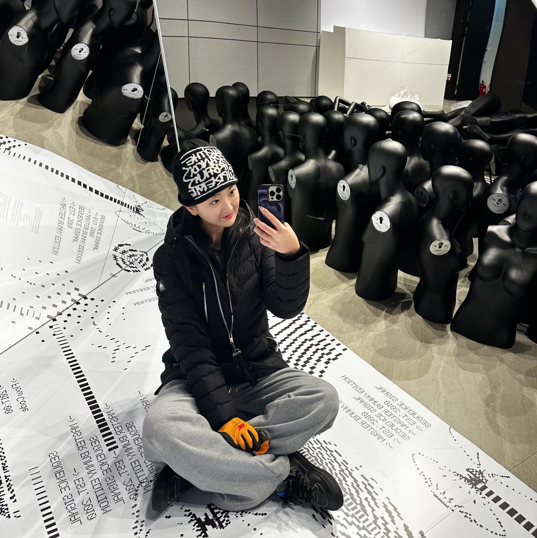 Supreme x Marithe Francois Girbaud Beanie Black - 25SS, Vans x IAB Studio Half Cab Black Purple 착용 스타일 - 2