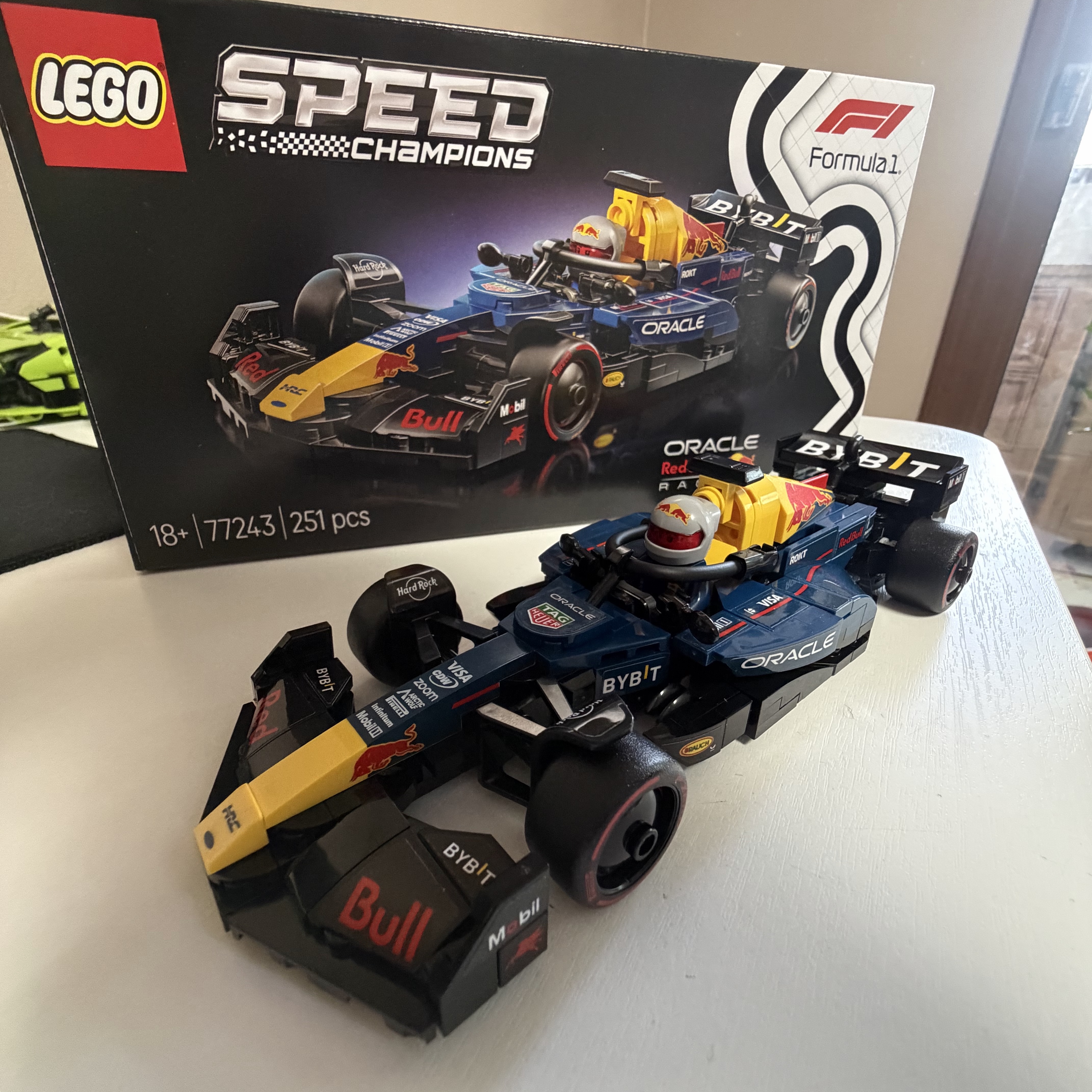 Lego Oracle Red Bull Racing RB20 F1 Race Car 착용 스타일