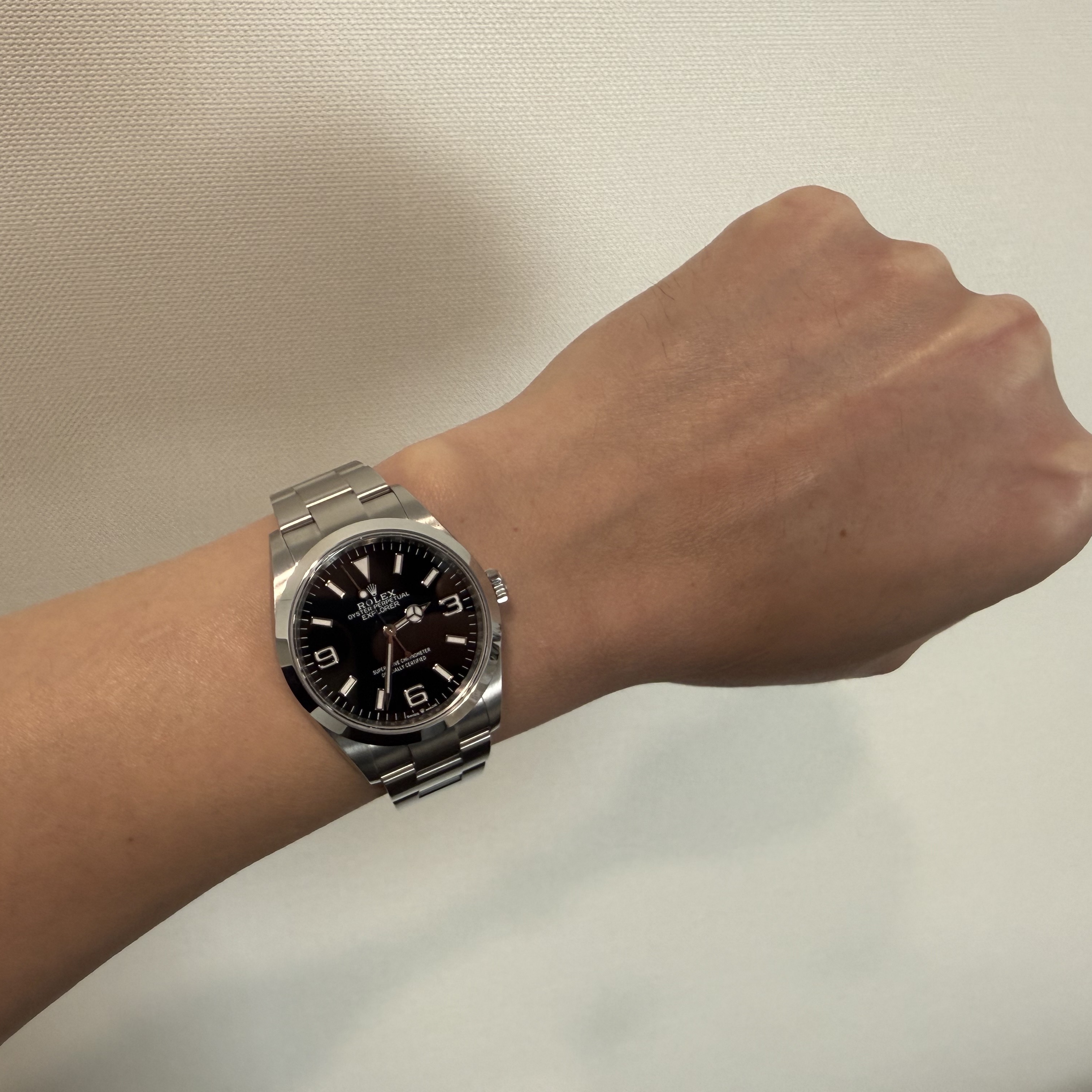 Rolex Explorer 36mm 124270 Black Oyster 착용 스타일