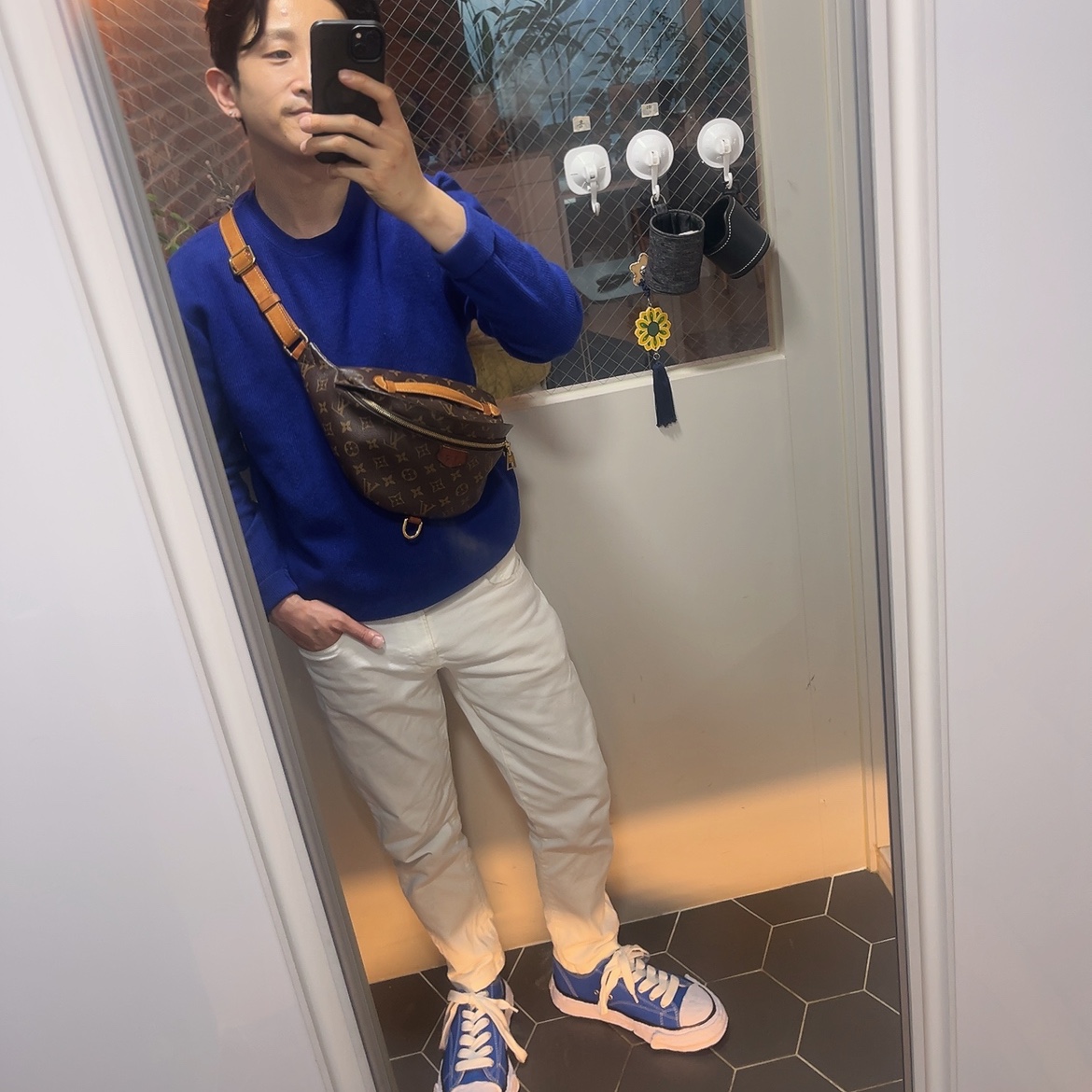 Maison Mihara Yasuhiro Peterson23 OG Sole Canvas Low-top Sneakers CL Blue, Maison Mihara Yasuhiro Blakey OG Sole Canvas Low-top Sneakers Black White 착용 스타일 - 2