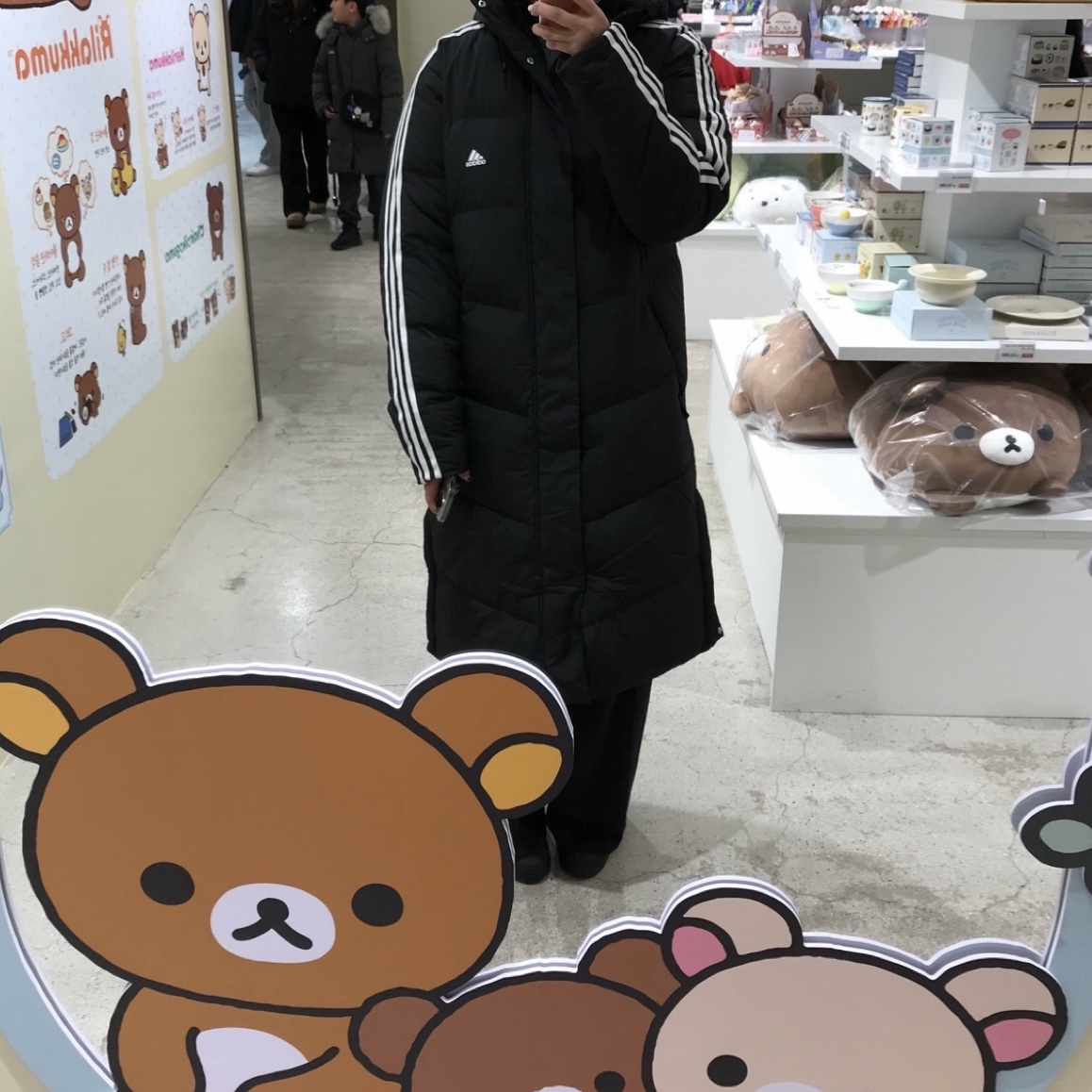 Adidas Must Have 3S Regular Fit Long Down Jacket Black - KR Sizing, Salomon Trailblazer 20 Black 착용 스타일 - 1