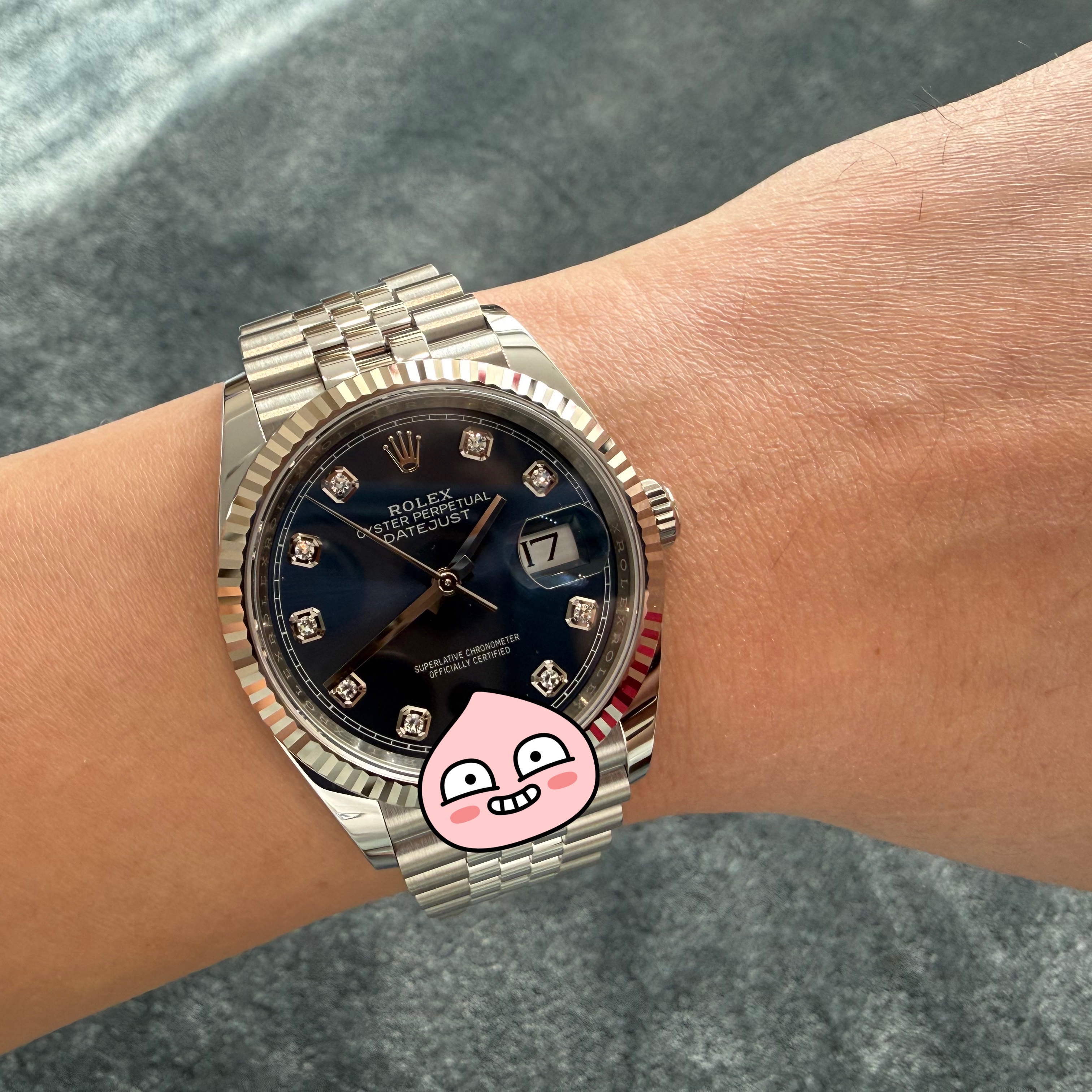 Rolex Datejust 36mm 126234 Bright Blue Diamond-Set Jubilee 착용 스타일