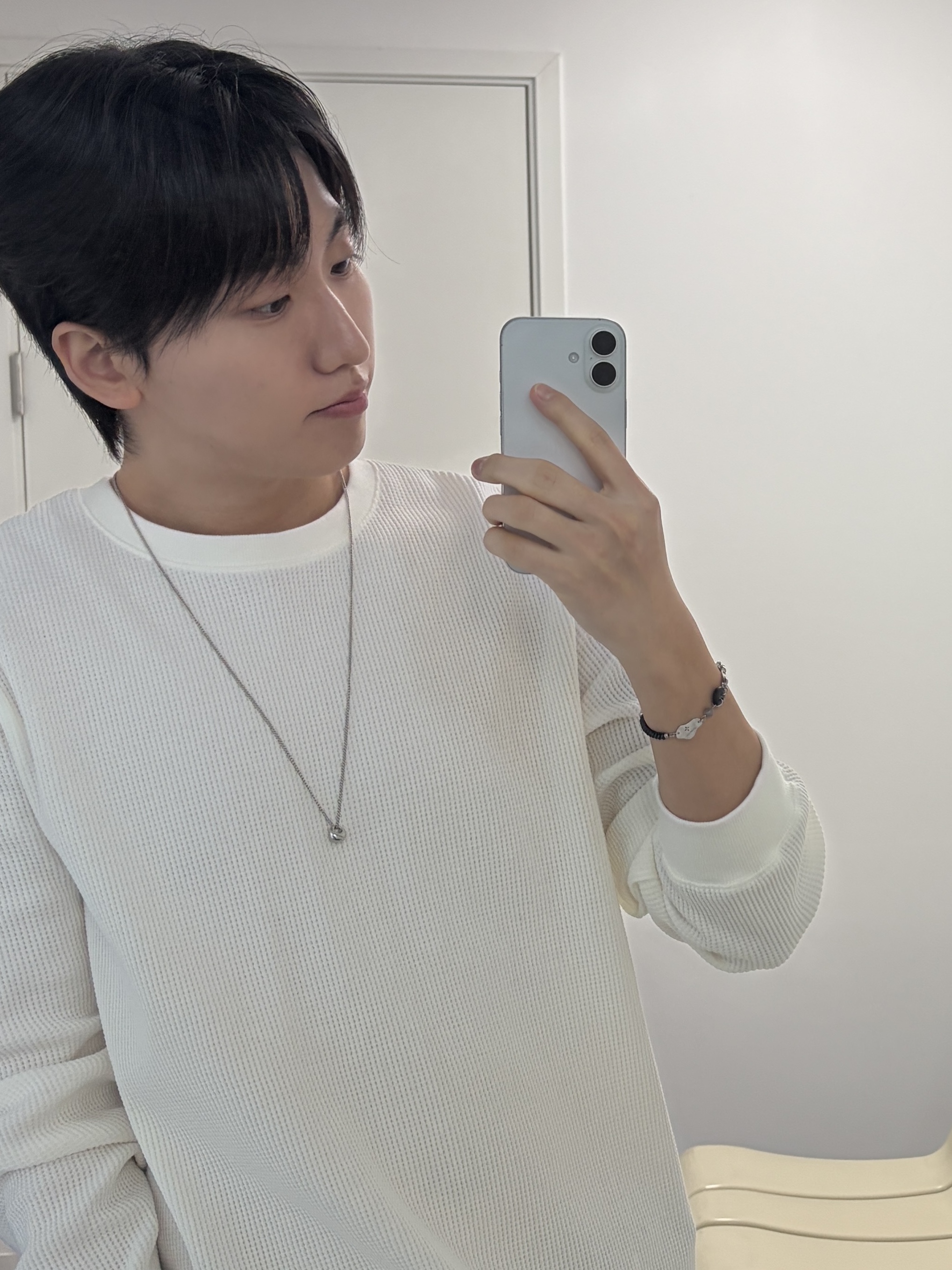 Riomeu Stud Button Chain Bracelet Black 착용 스타일 - 1