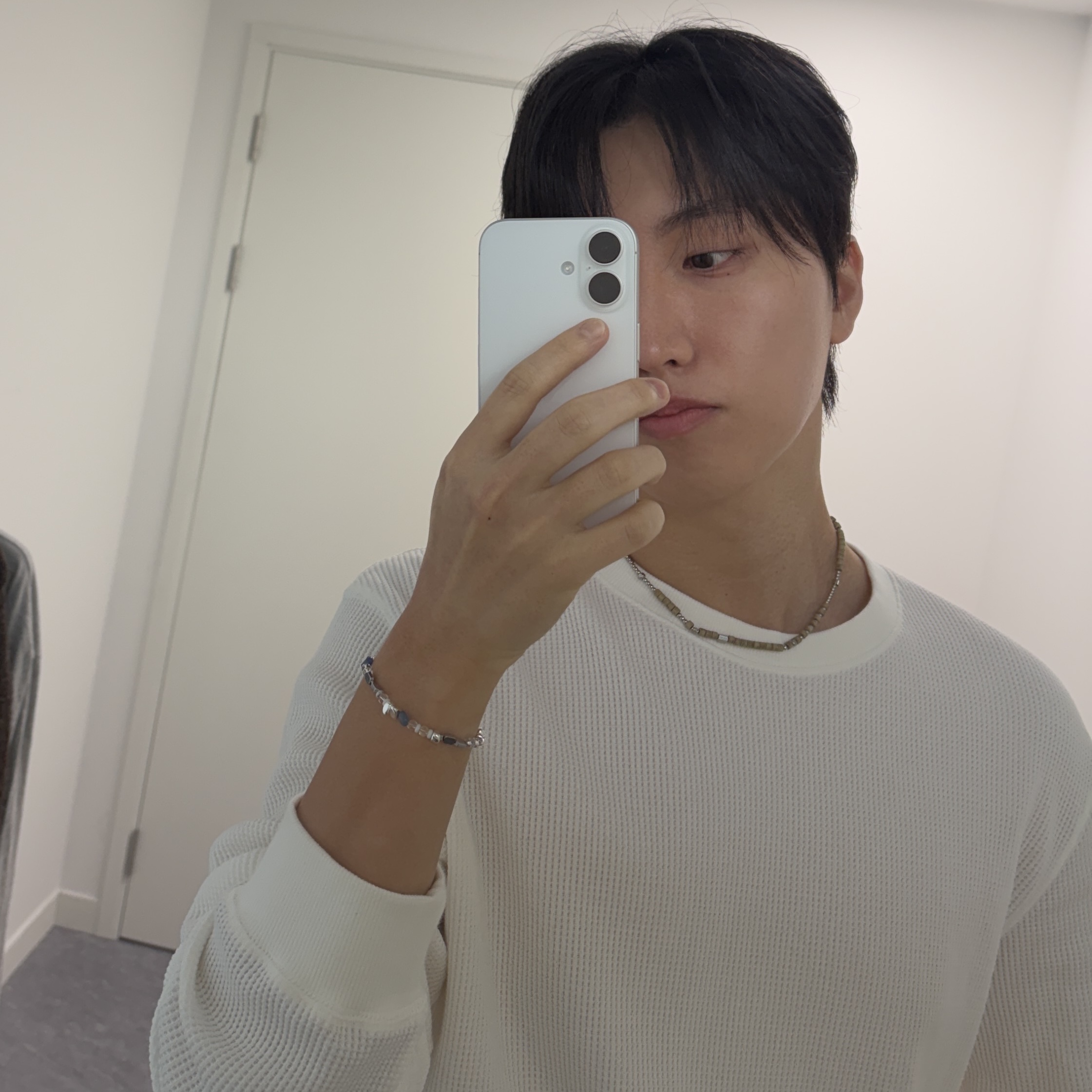 Riomeu Silver Serpeggiante Toggle Bar Necklace 착용 스타일 - 2