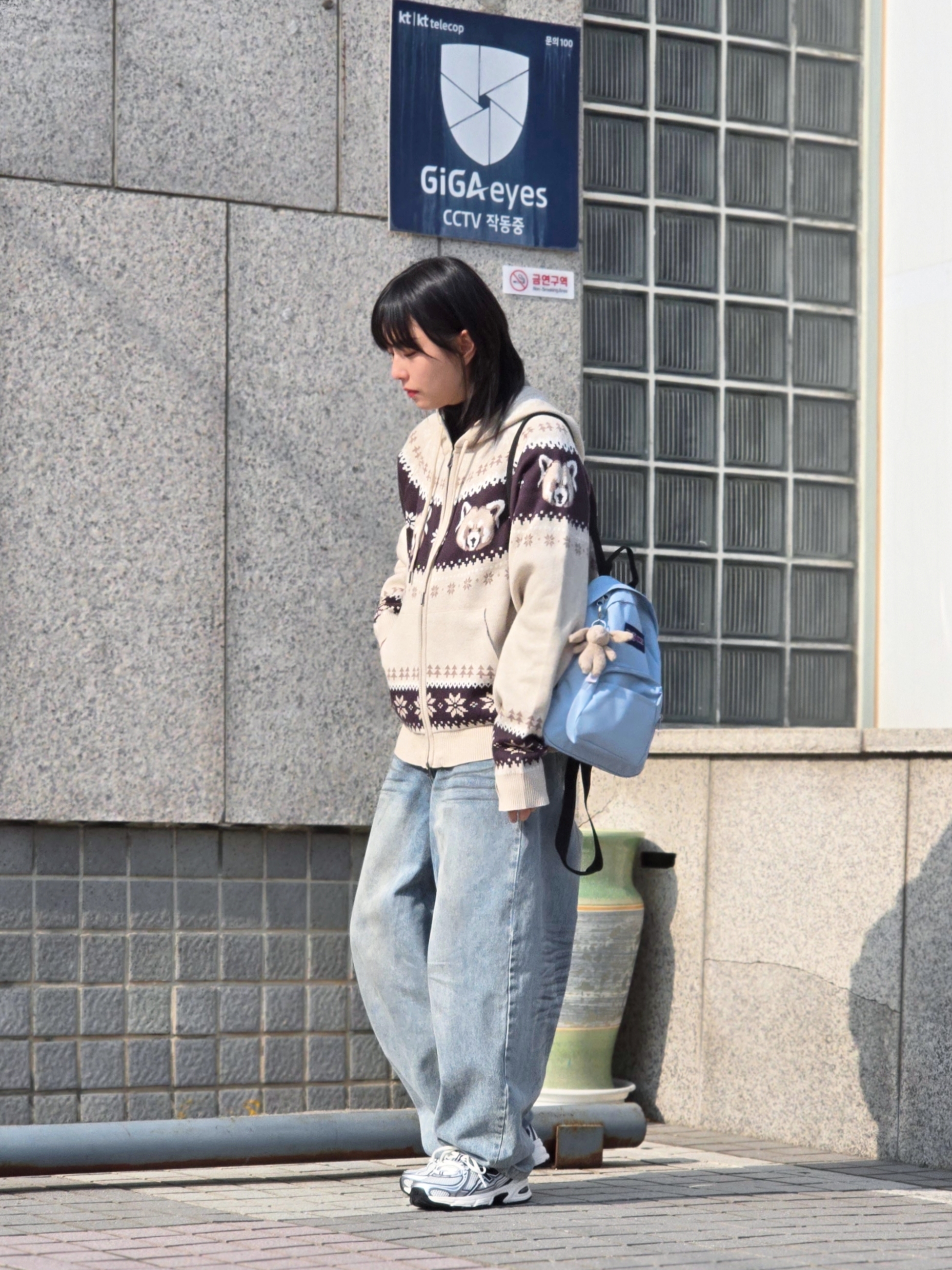 Jansport Half Pint Mini Backpack Blue Dusk, New Balance 740 Sea Salt Black 착용 스타일