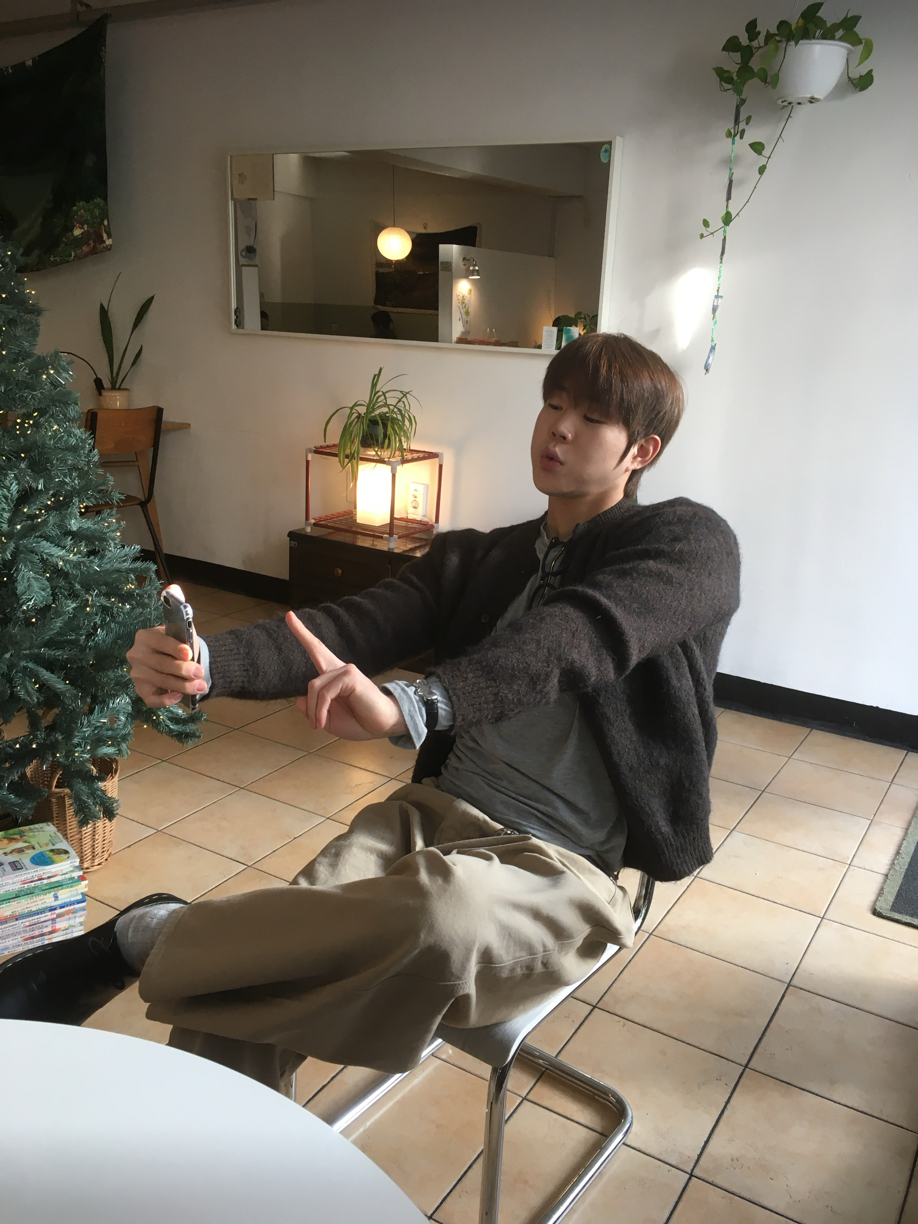 Dr. Martens 1461 Smooth Black, TOWTOW.ARCHIVE Timeless Twist Wristlet V3_Black&Silver 착용 스타일 - 2