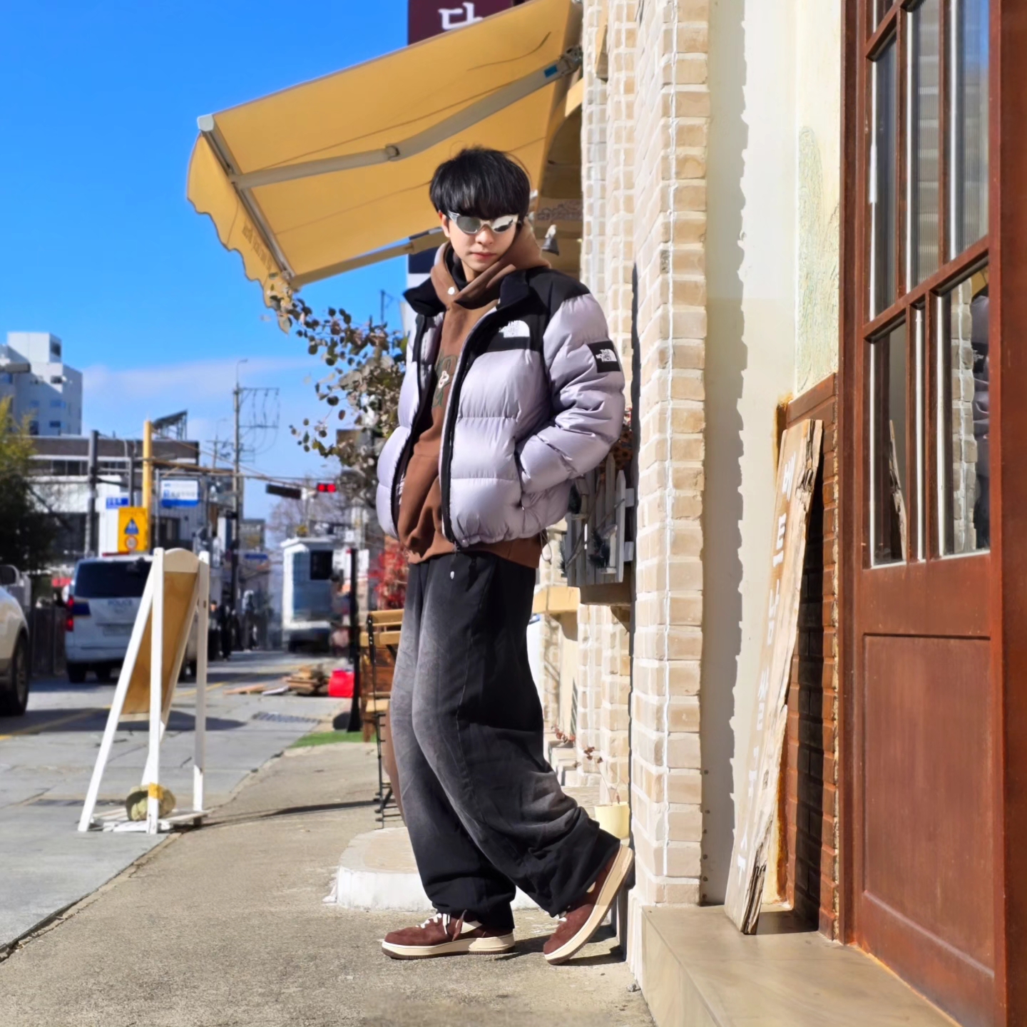 The North Face White Label Novelty Nuptse Down Jacket Heather Gray, Nike Air Force 1 Mid '07 QS Chocolate 착용 스타일 - 1