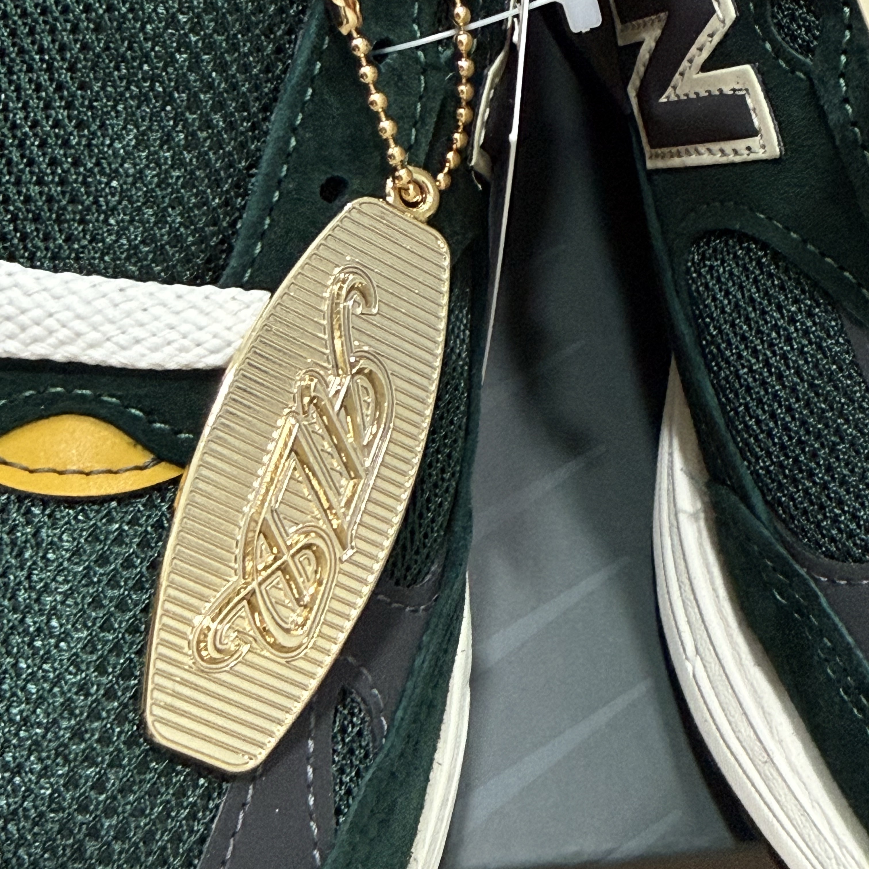 New Balance x Aime Leon Dore 993 Made in USA Pine Grove 착용 스타일 - 8