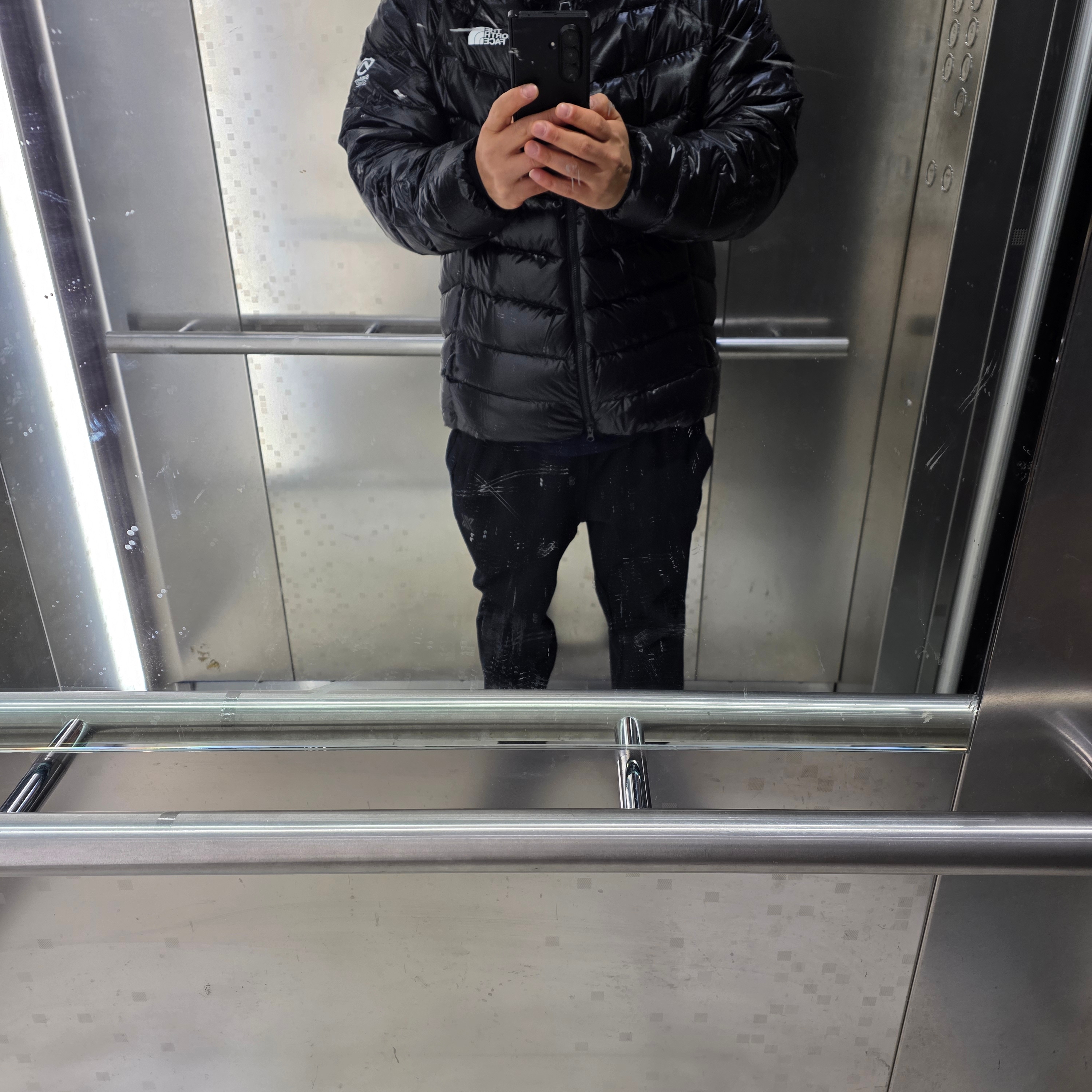 The North Face Summit Mattehorn RDS Down Jacket Black 착용 스타일 - 2