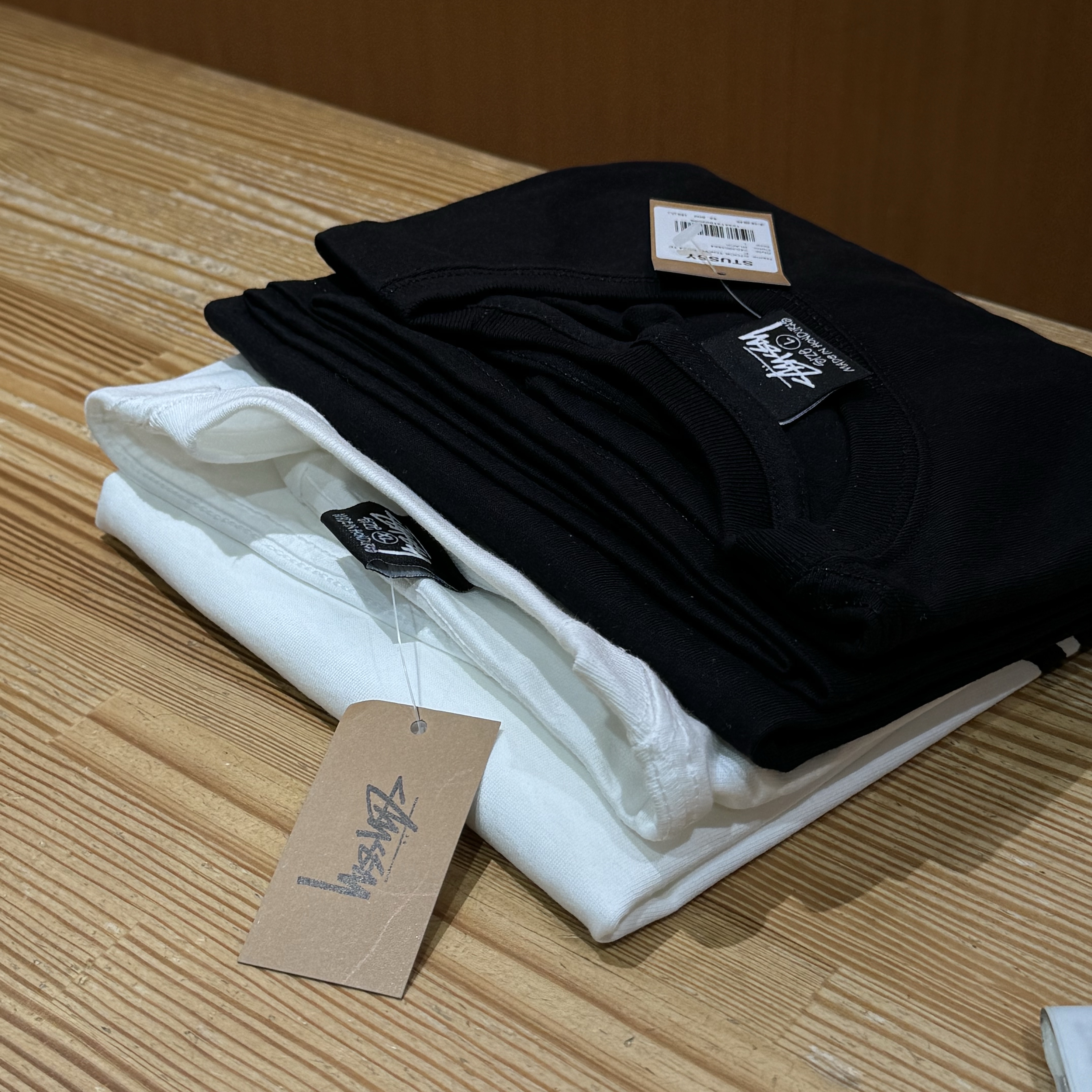 Stussy Stock Tokyo T-Shirt White 착용 스타일