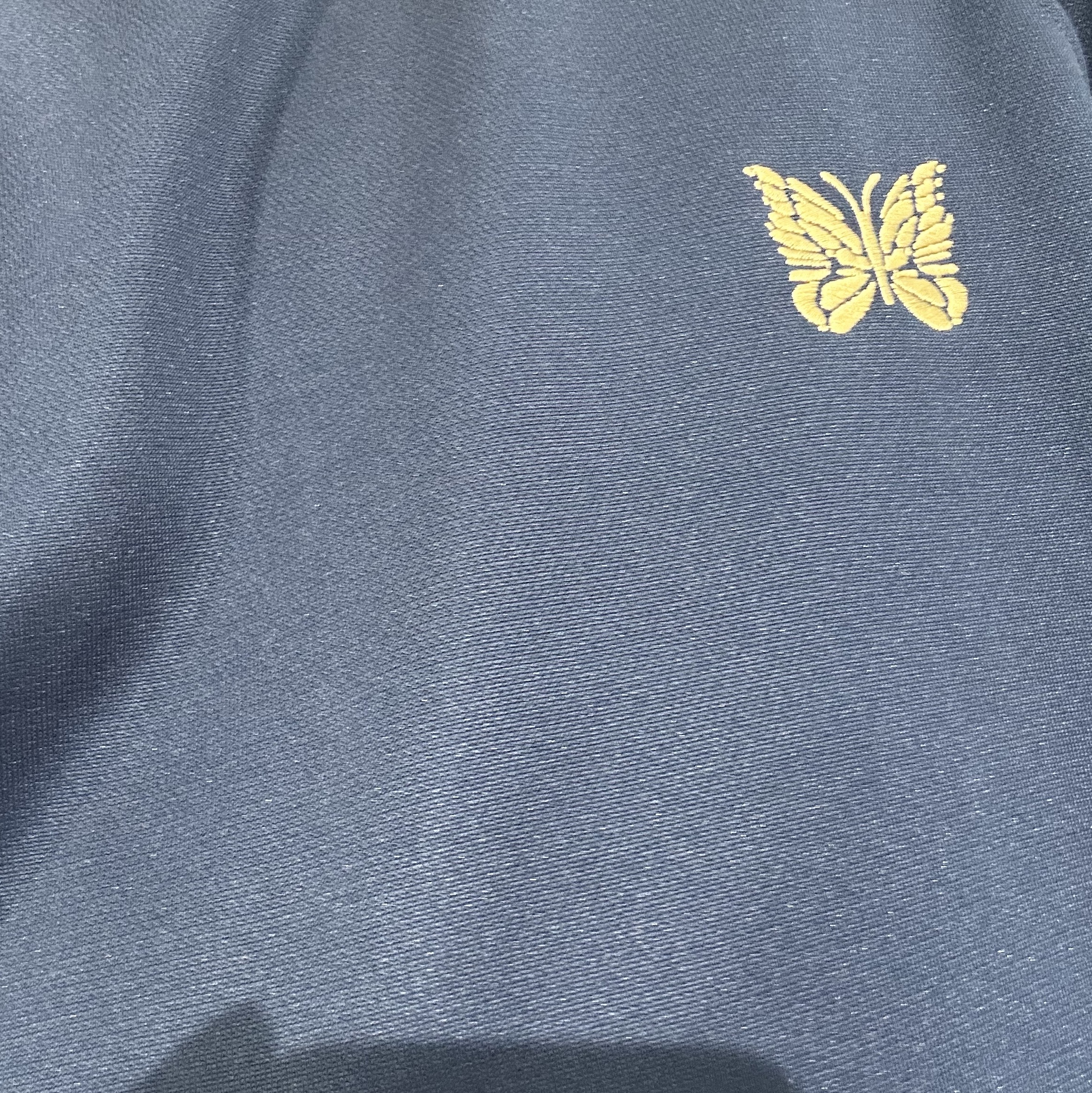 Needles Track Crew Neck Shirt Poly Smooth Royal 착용 스타일