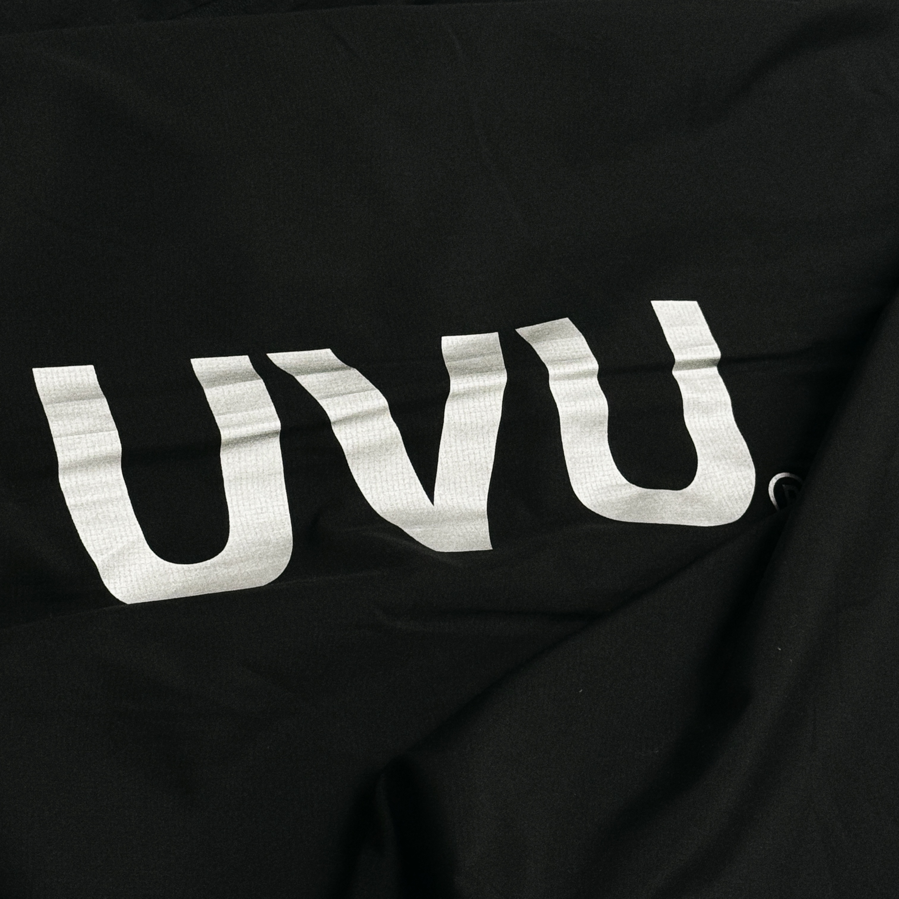 UVU Hooded Track Puffer Black 착용 스타일 - 5