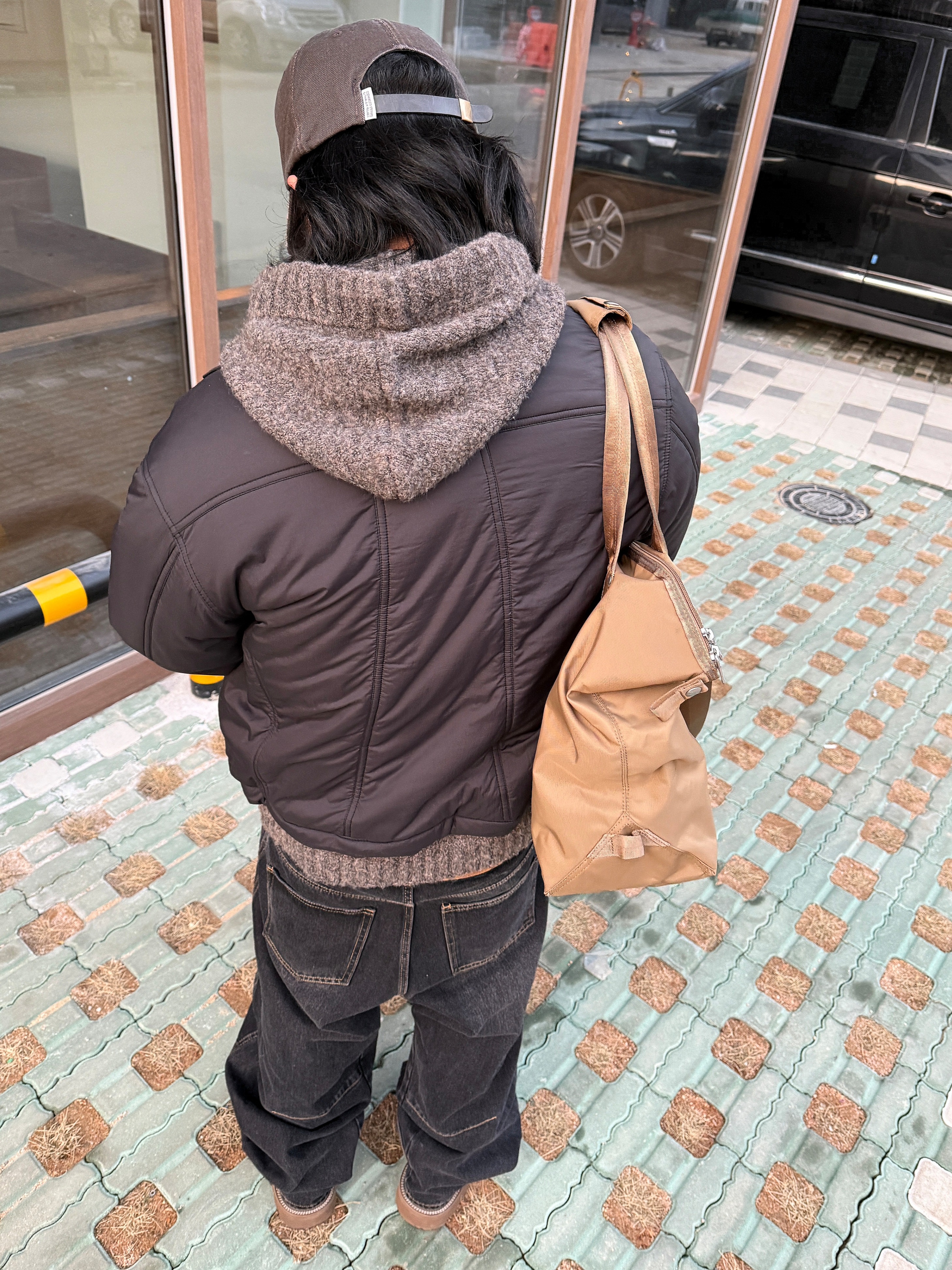 SOULESURES BOLD BELUGA Espresso Brown 착용 스타일 - 6