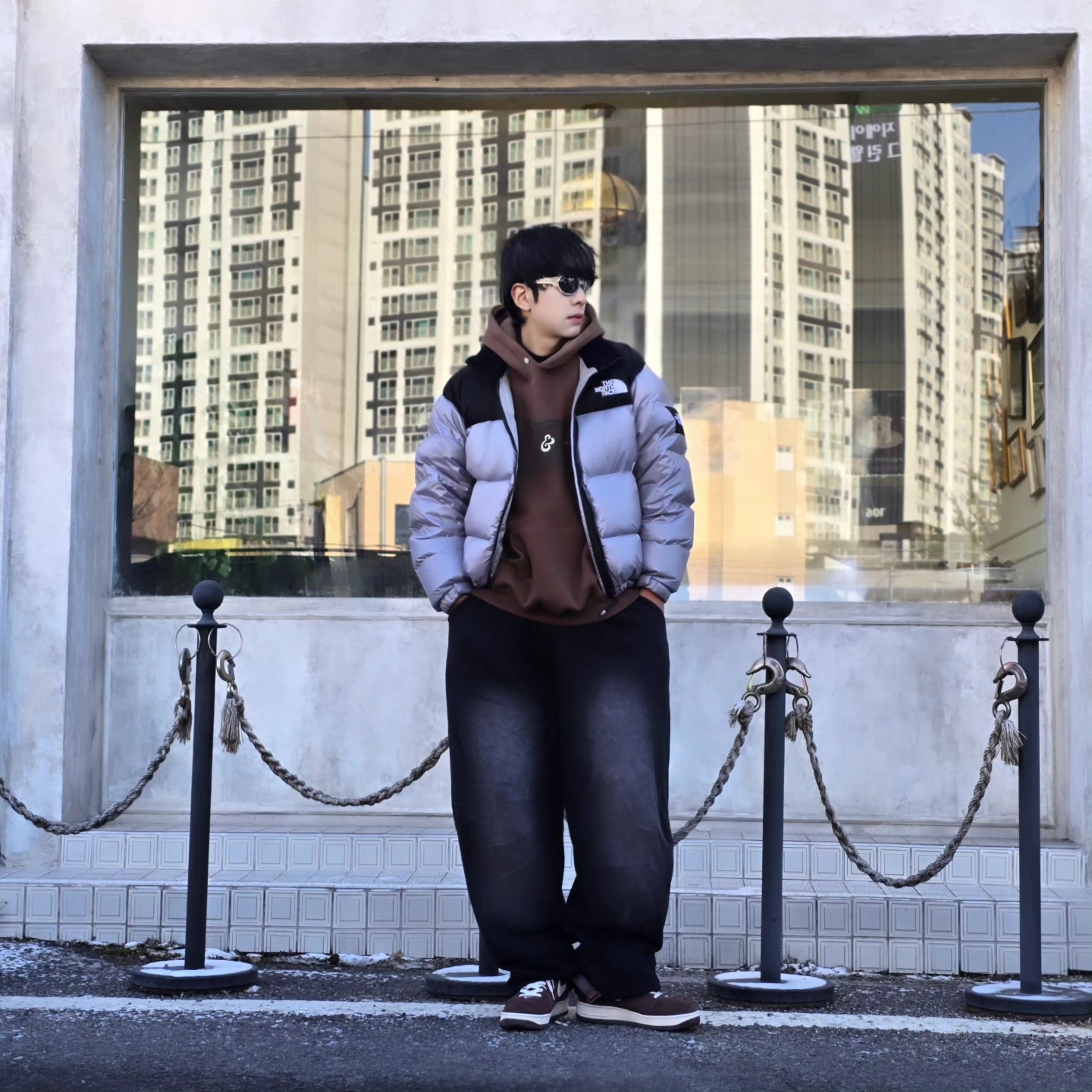 The North Face White Label Novelty Nuptse Down Jacket Heather Gray, Nike Air Force 1 Mid '07 QS Chocolate 착용 스타일 - 2