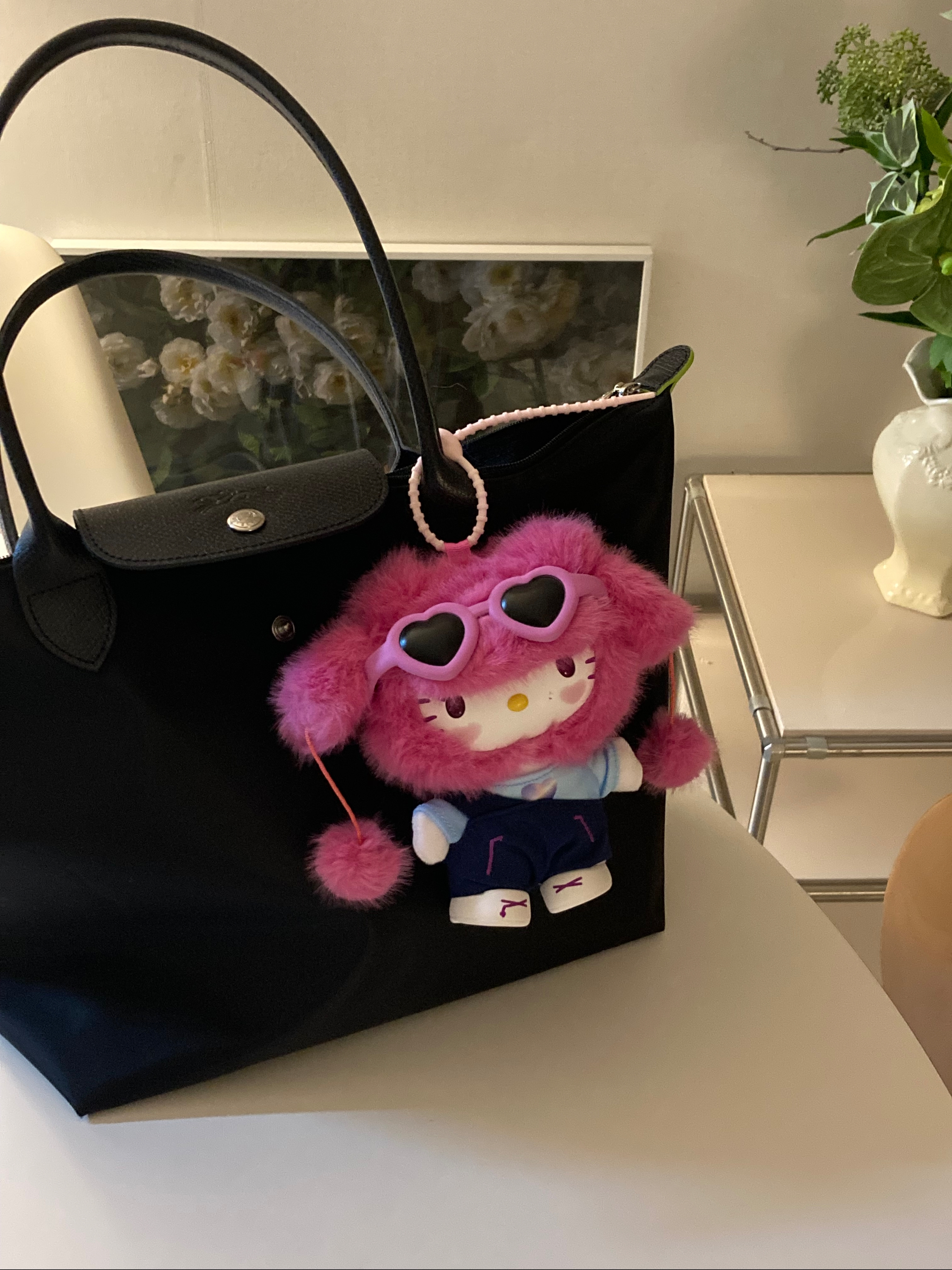 Miniso x Hello Kitty Pop Star Series Vinyl Plush Keychain (1 Blind Box) 착용 스타일