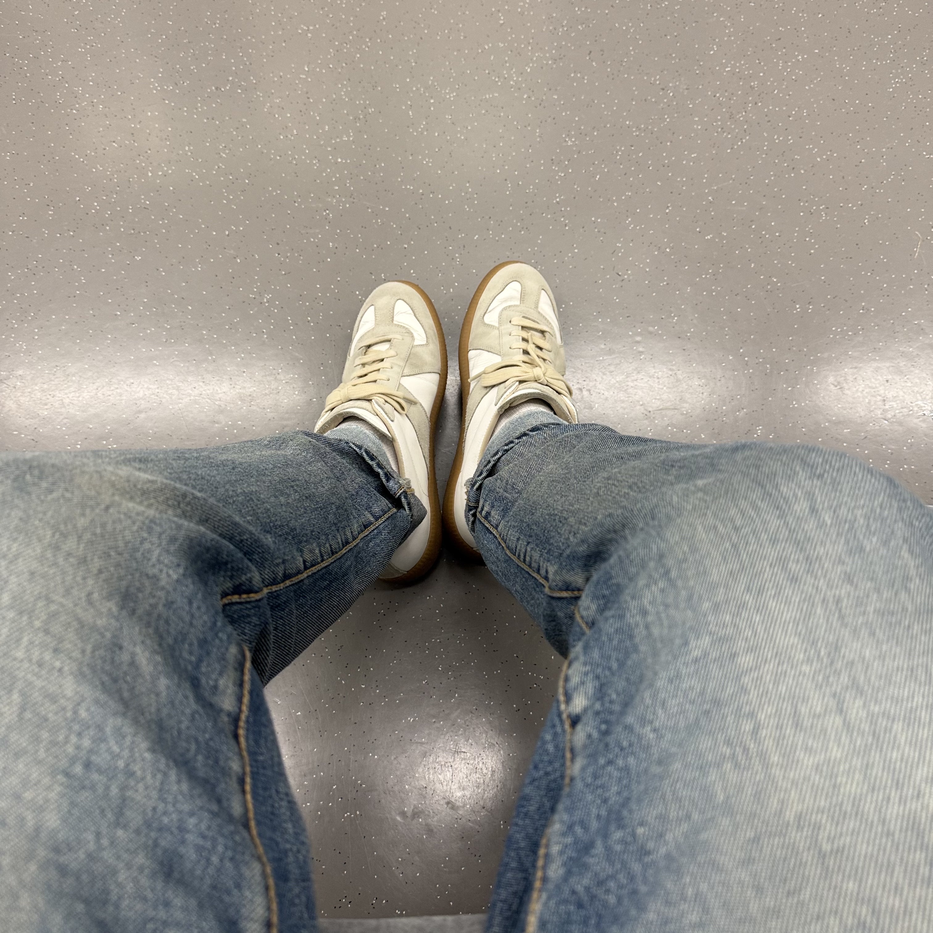 Maison Margiela Calfskin Replica Sneakers 착용 스타일 - 2
