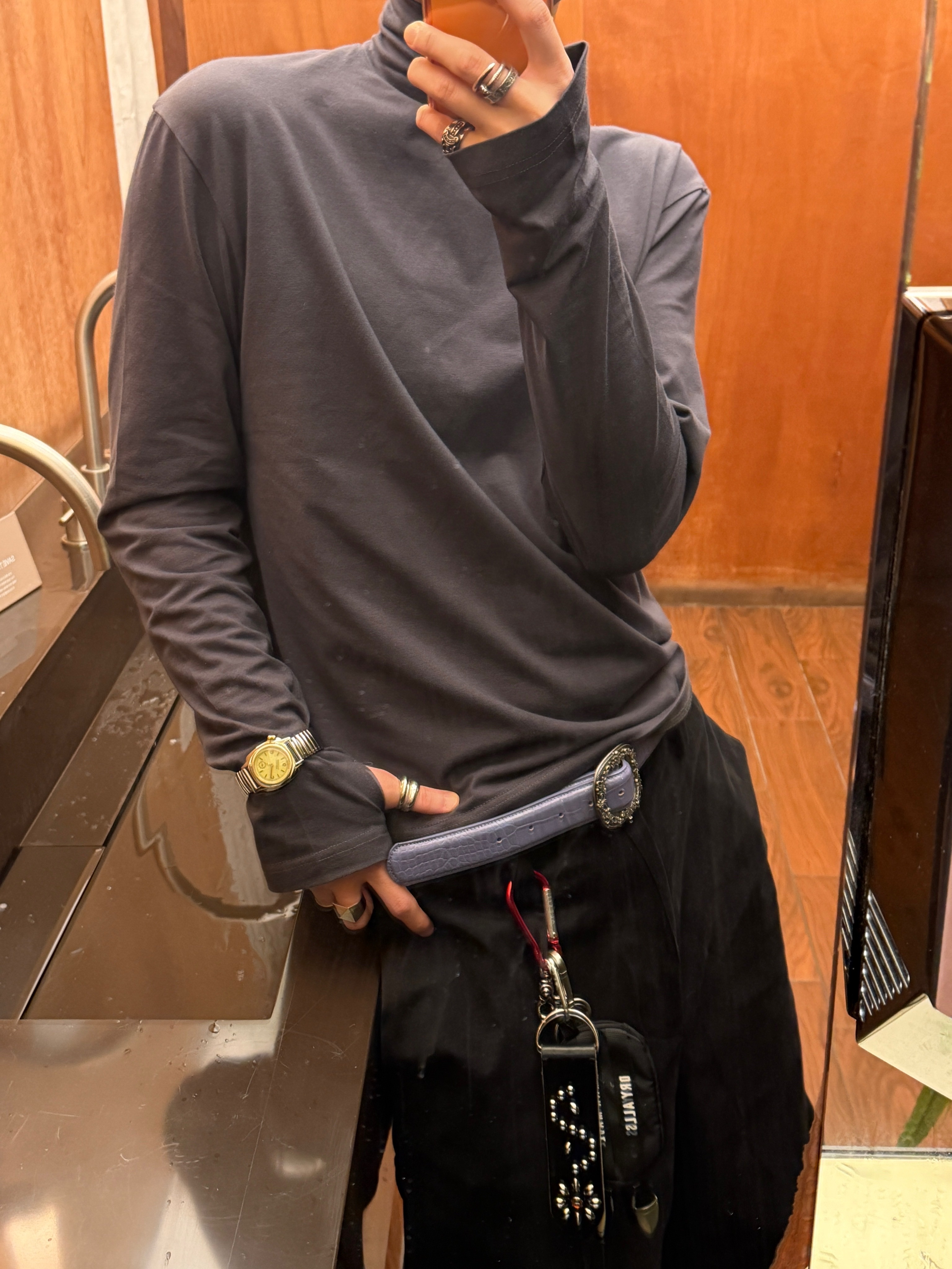 Gentle Monster x Maison Margiela MM210 Black Clear, Undermycar A Palace Entwined with Grapevines Buckle Alligator Effec Leather Belt Alligator Lavender - 25SS 착용 스타일 - 6