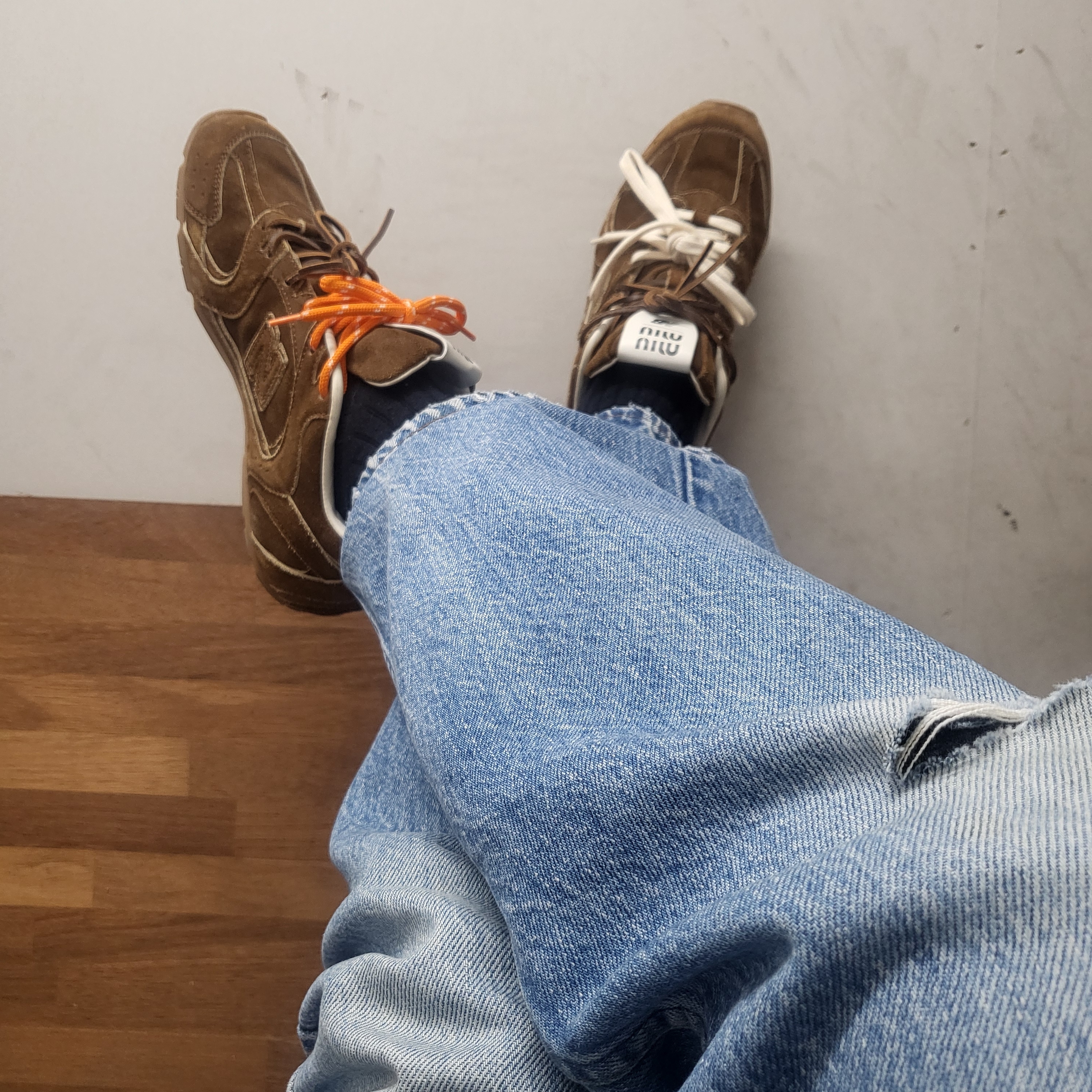 (W) New Balance x Miu Miu 530 Suede Mesh Sneakers Cinnamon 착용 스타일