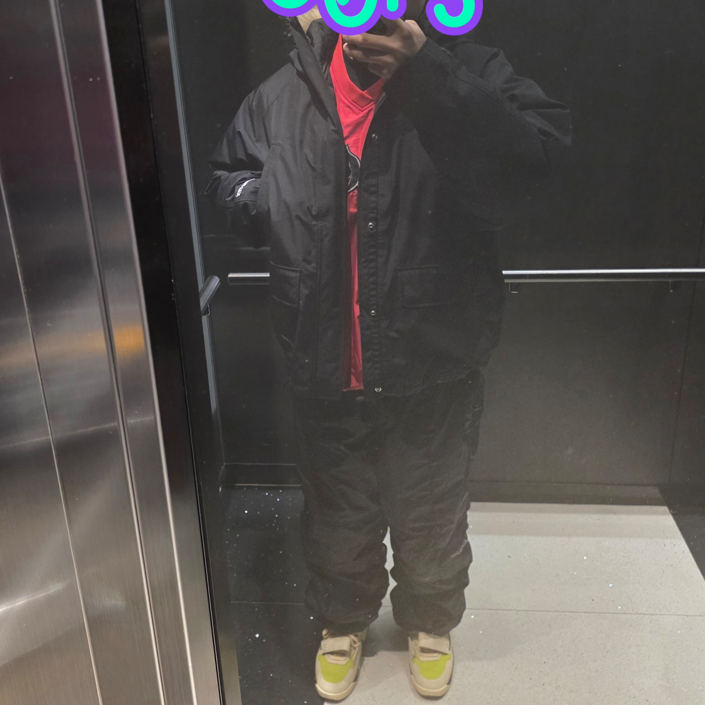 Supreme 2-In-1 Gore-Tex Parka + Reversible 700-Fill Down Liner Jacket Black - 25FW, YESEYESEE Staff Trek Pants Black 착용 스타일 - 1