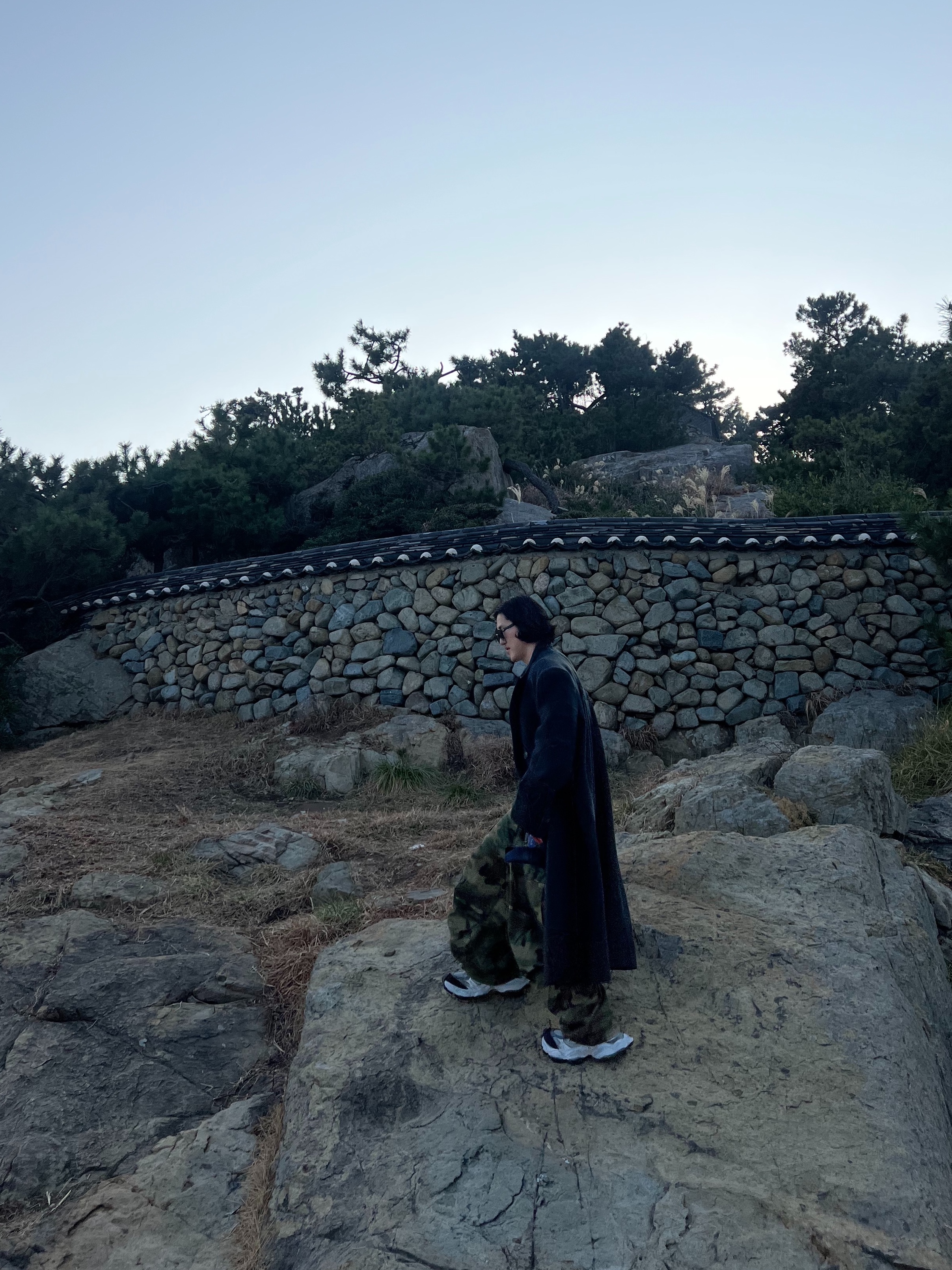 Undermycar Over Boxy Fit Herringbone Tailored Coat Gray - 24FW, Balenciaga Cargo Sneakers White Grey 착용 스타일 - 7