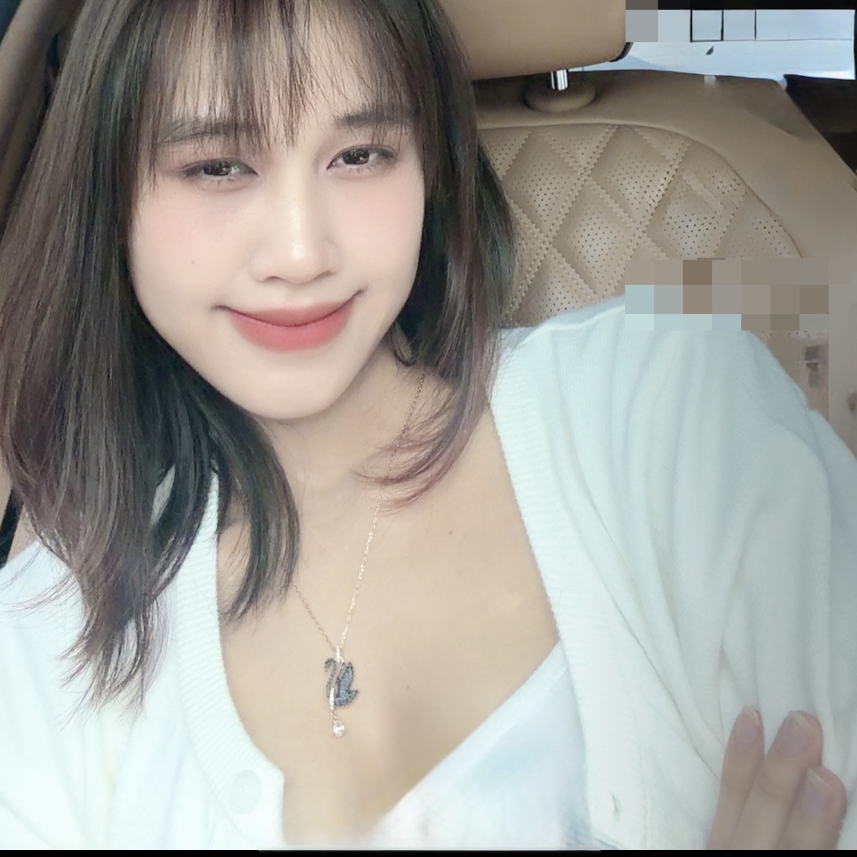 (W) Swarovski Swan Pendant Black Rose Gold Plated 착용 스타일