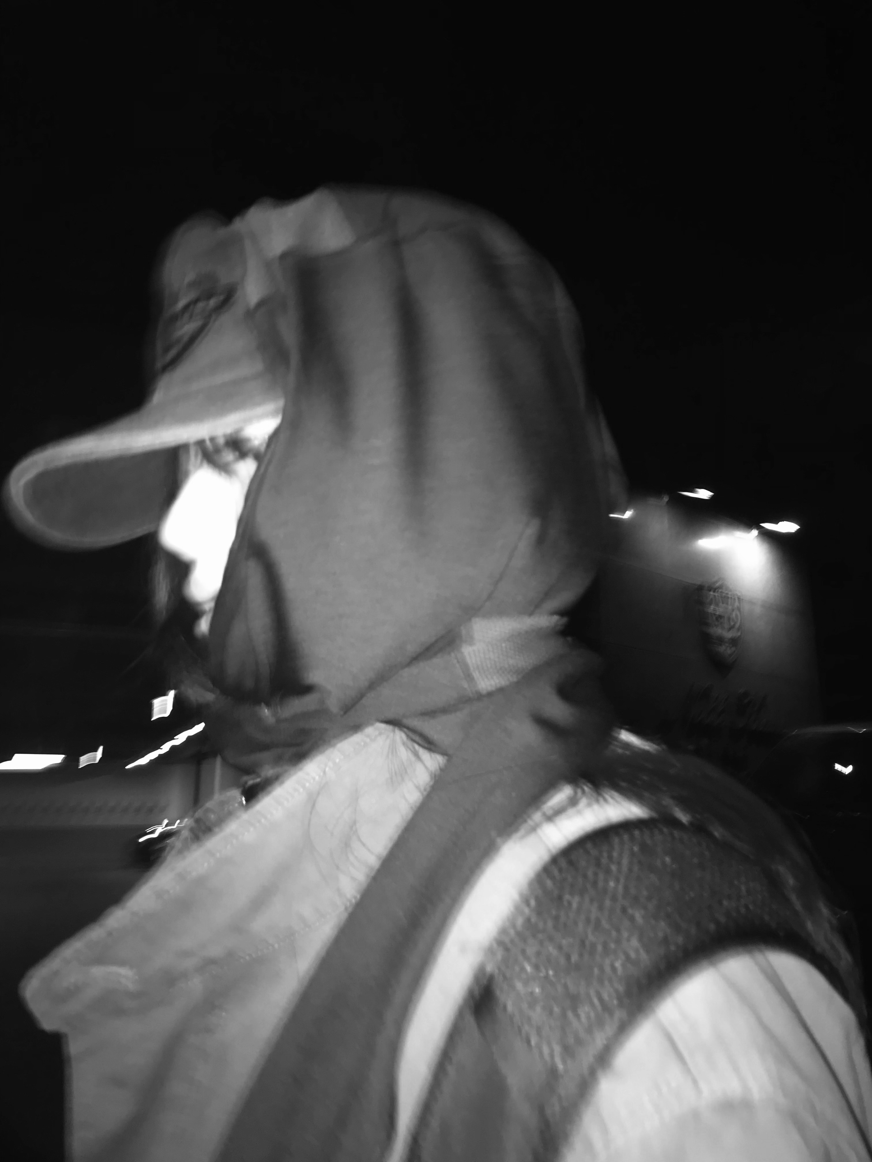 Hatchingroom Mods Parka Washed Mud Brown, Sansan Gear Hoodie Scarf Black 착용 스타일 - 2