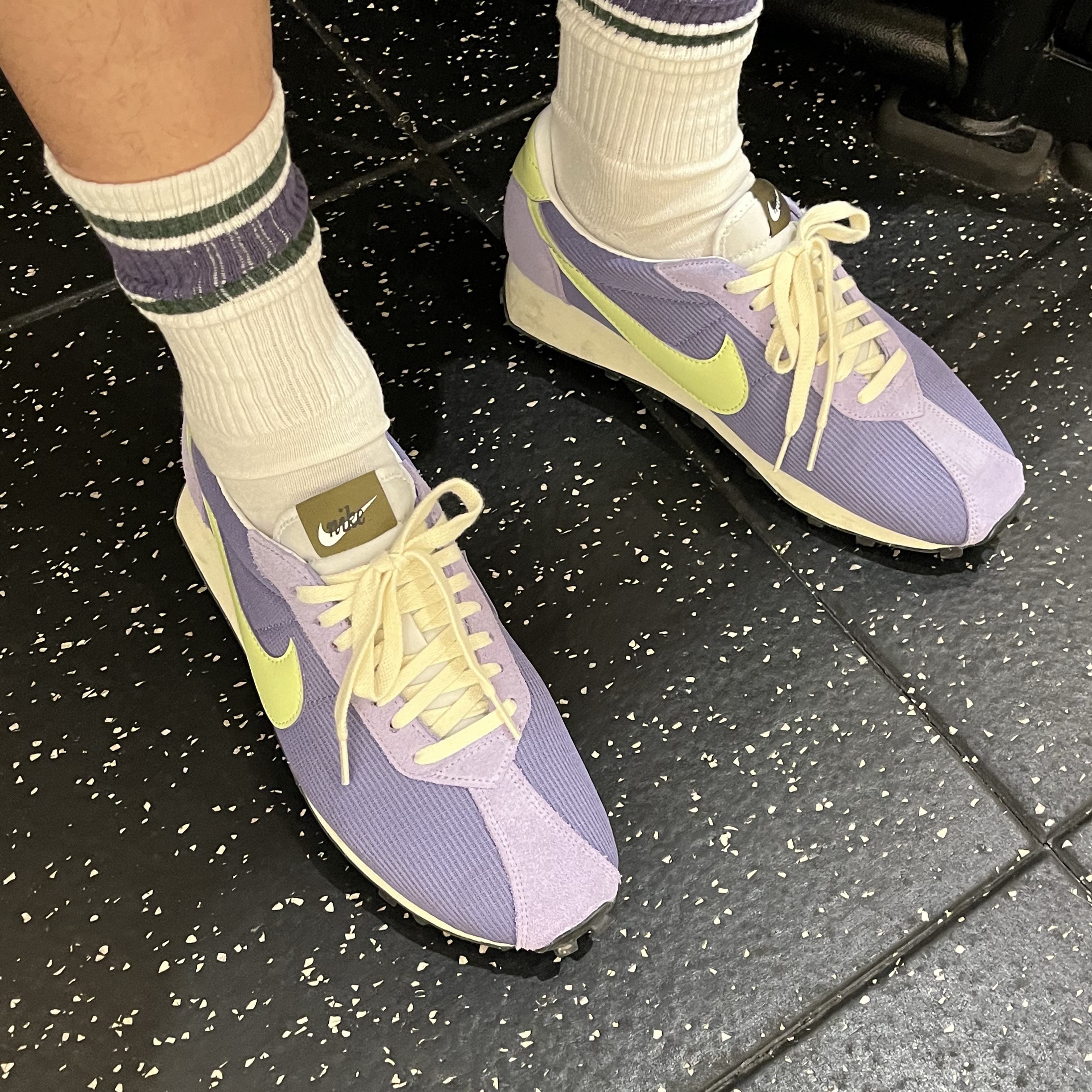 Nike LD-1000 Dusty Amethyst Purple Dawn 착용 스타일