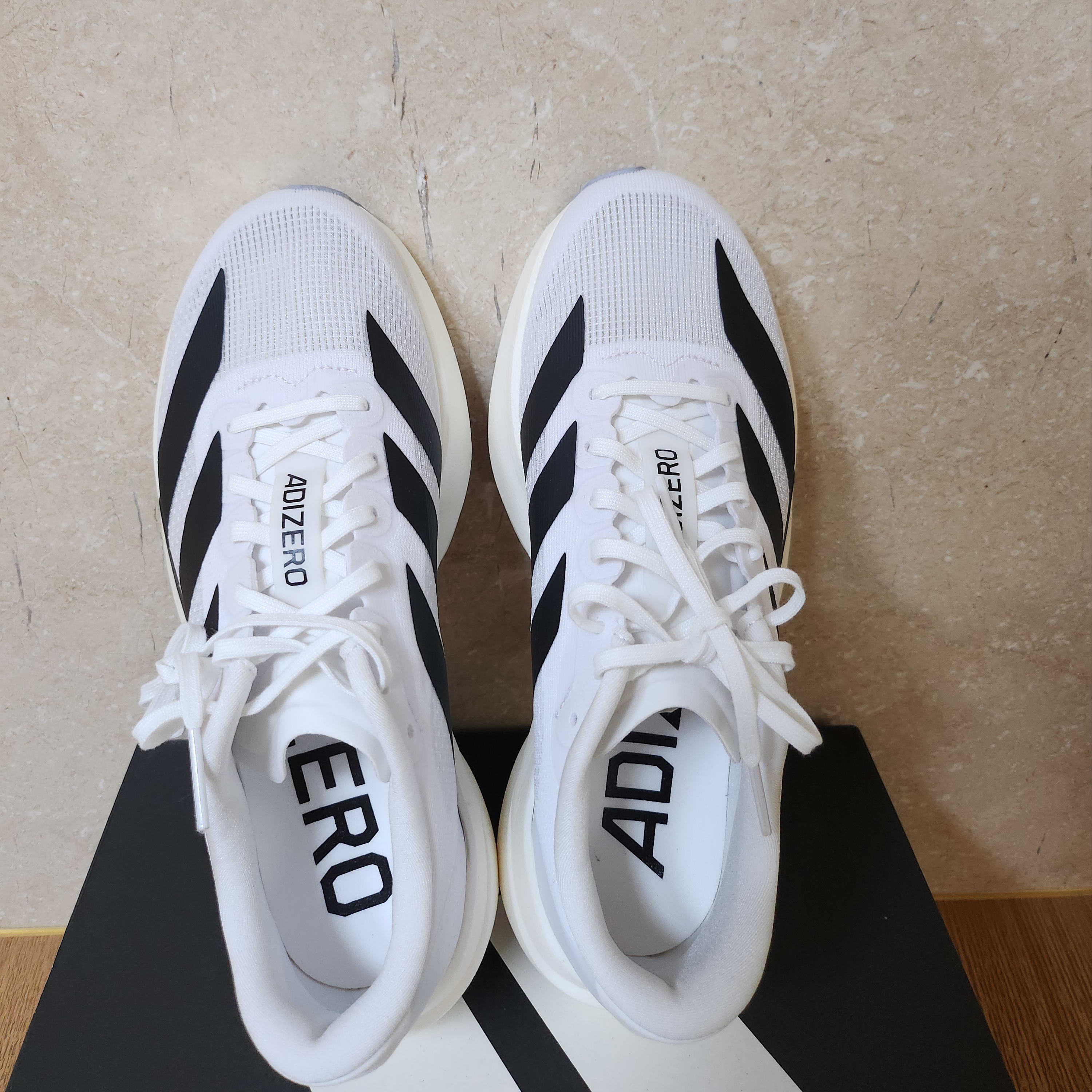 (W) Adidas Adizero EVO SL Cloud White Core Black 착용 스타일 - 2