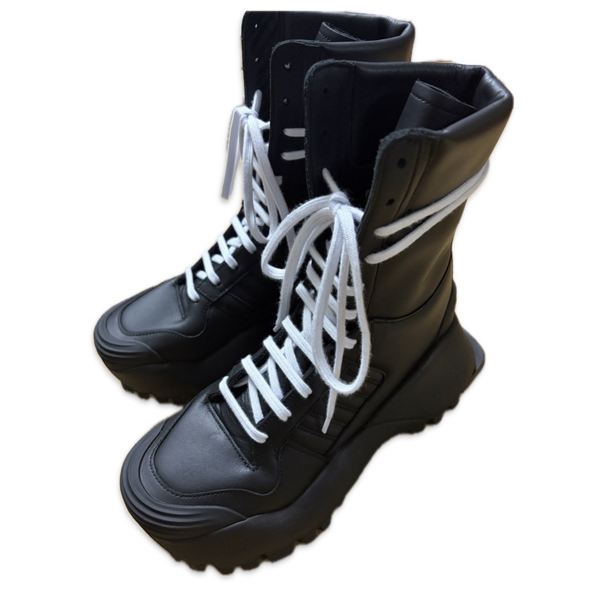Adidas x Willy Chavarria Chavarria Forum Boots Mid Core Black Core Black 착용 스타일