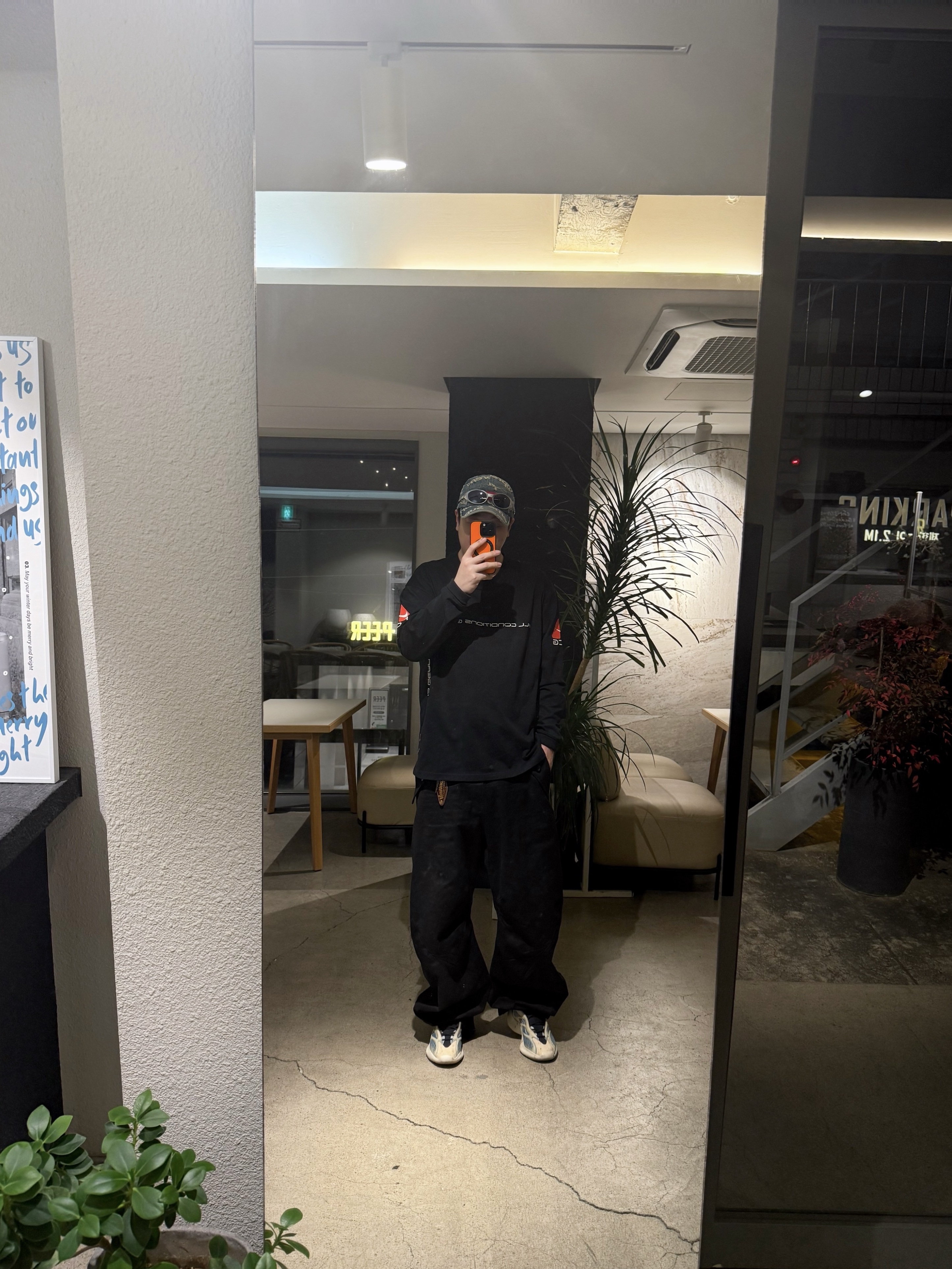 C.P. Company D.D. Shell Medium Down Jacket Pistachio Shell Beige - 25FW, Ogarp Metal Keyring Silver 착용 스타일 - 2