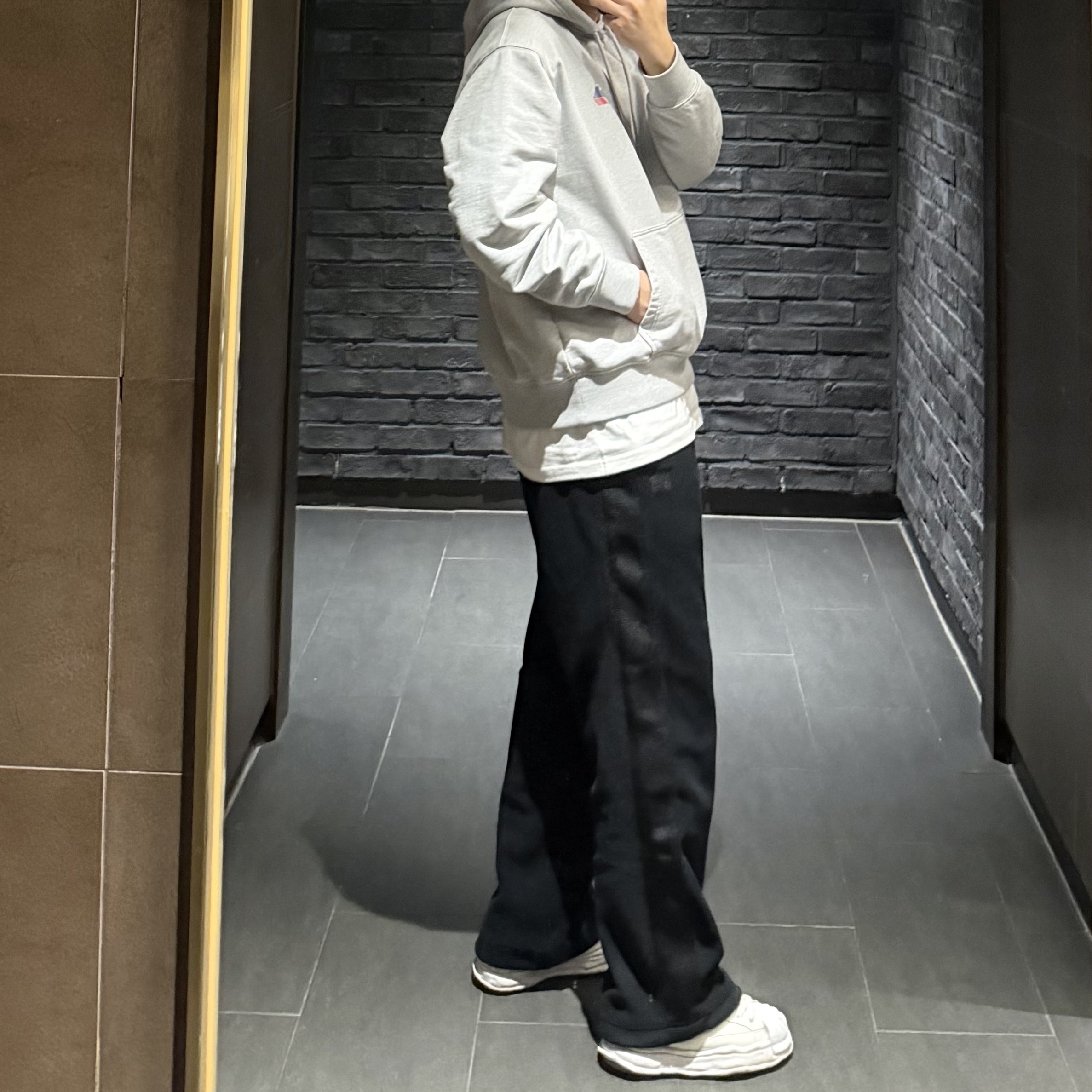 Palace Swirl Tri-Ferg Hood Grey Marl - 22FW, Uniqlo x Needles Fleece Wide Pants Black - KR 착용 스타일