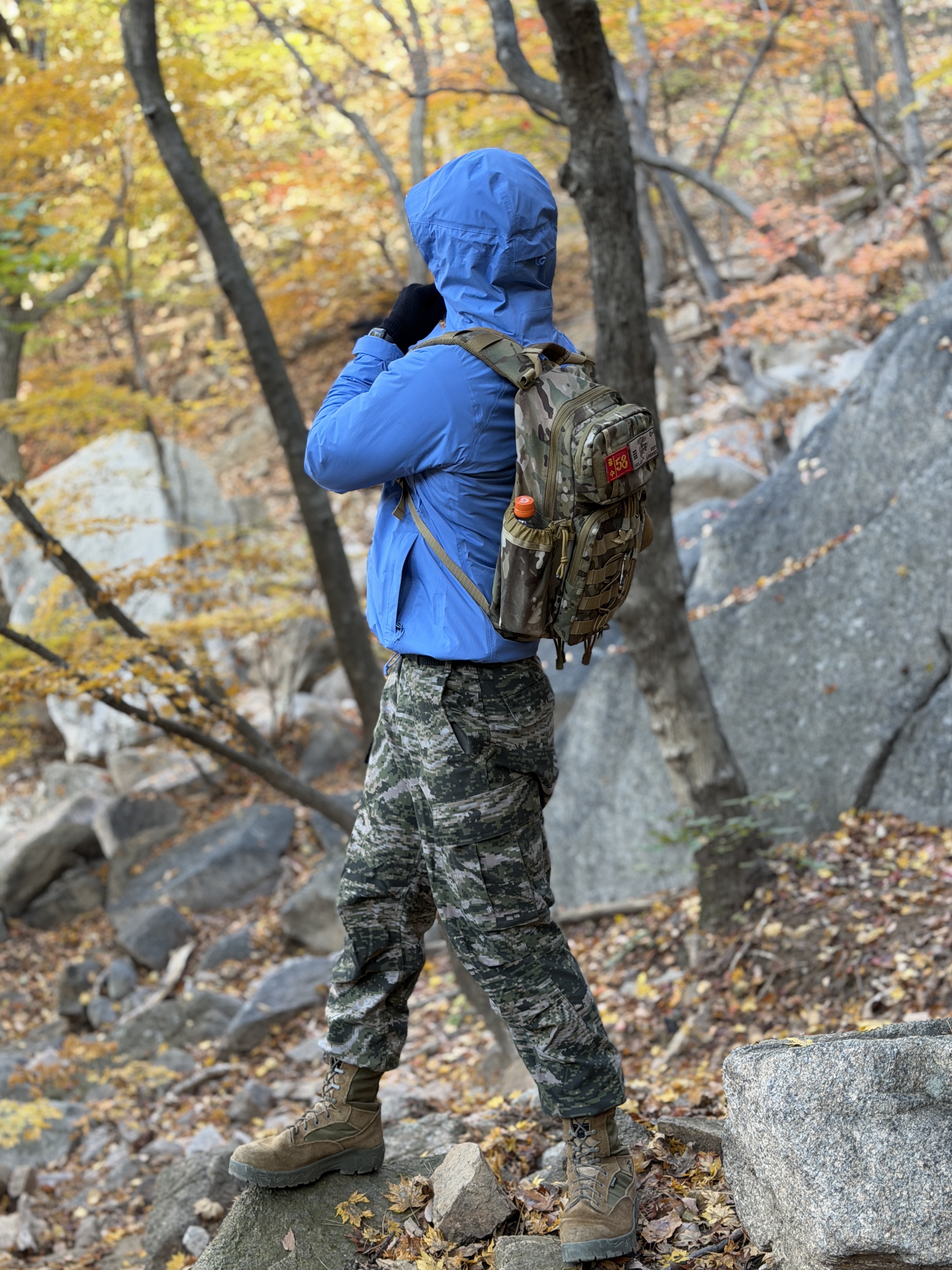 (W) Patagonia Torrentshell 3L Rain Jacket Abundant Blue 착용 스타일 - 3