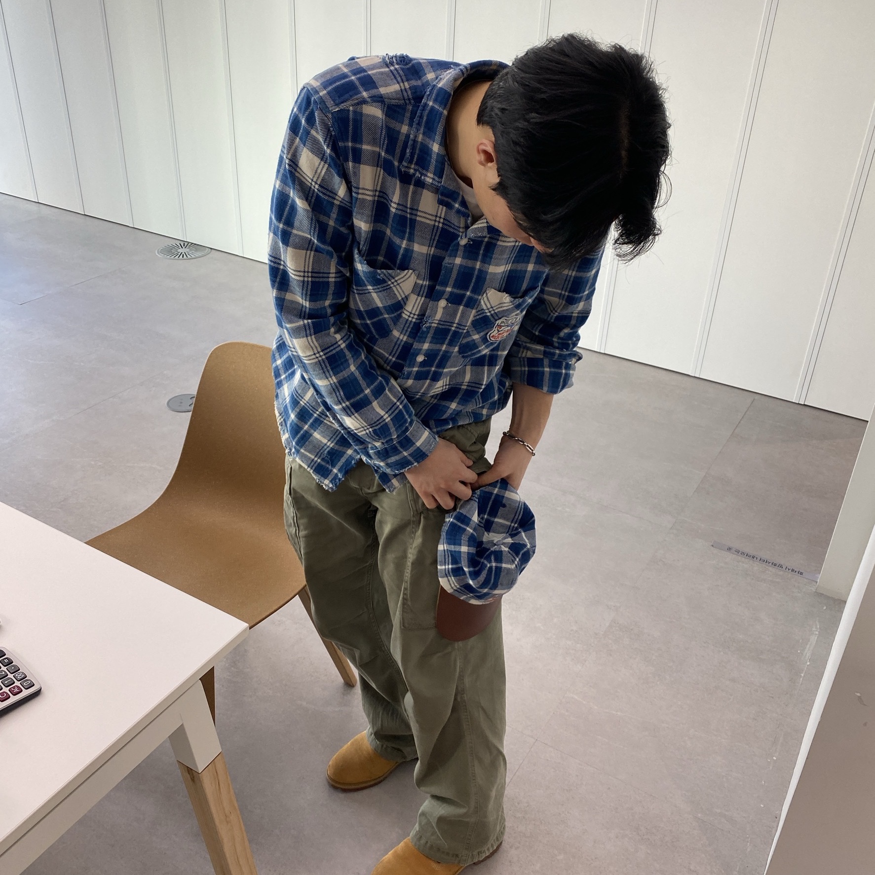 [10% 적립] [KREAM Limited Edition The Trophy Fishing Club] Polo Ralph Lauren Plaid Flannel Camp Shirt Blue White - 25FW 착용 스타일 - 4