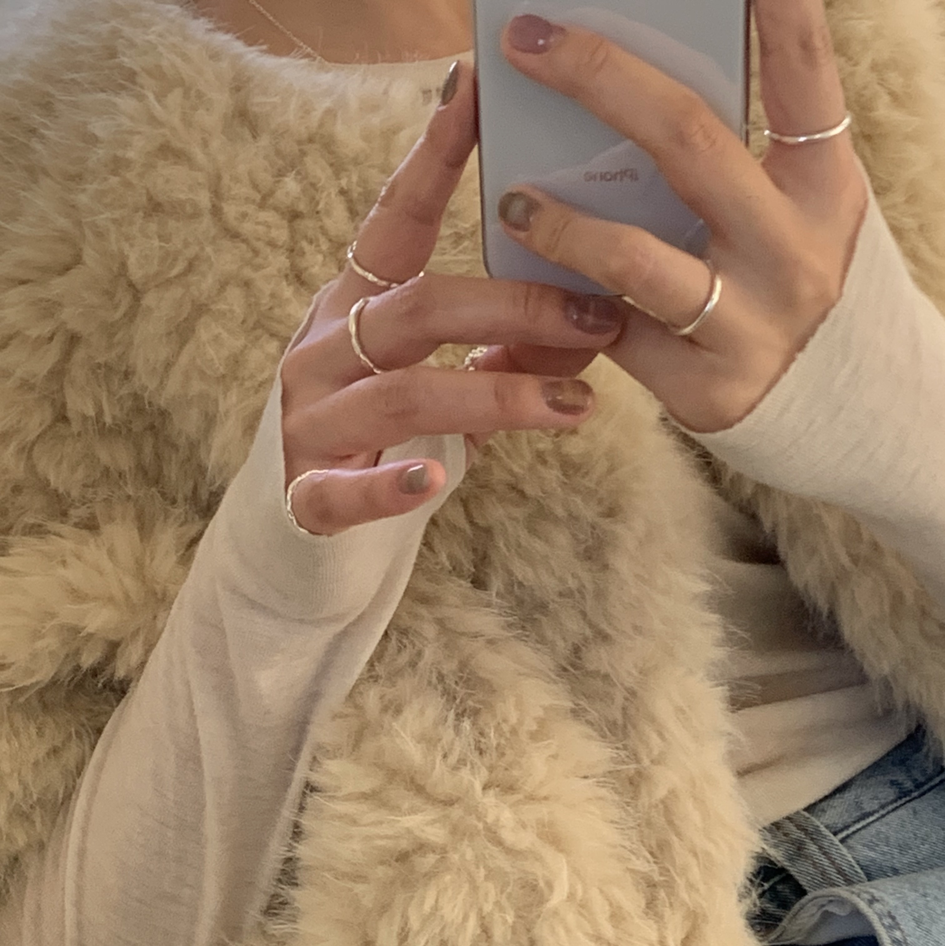 Byweekend Thea Frame Hair Pin Truffle Brown, Byweekend 2mm Round Ring Silver 착용 스타일 - 5