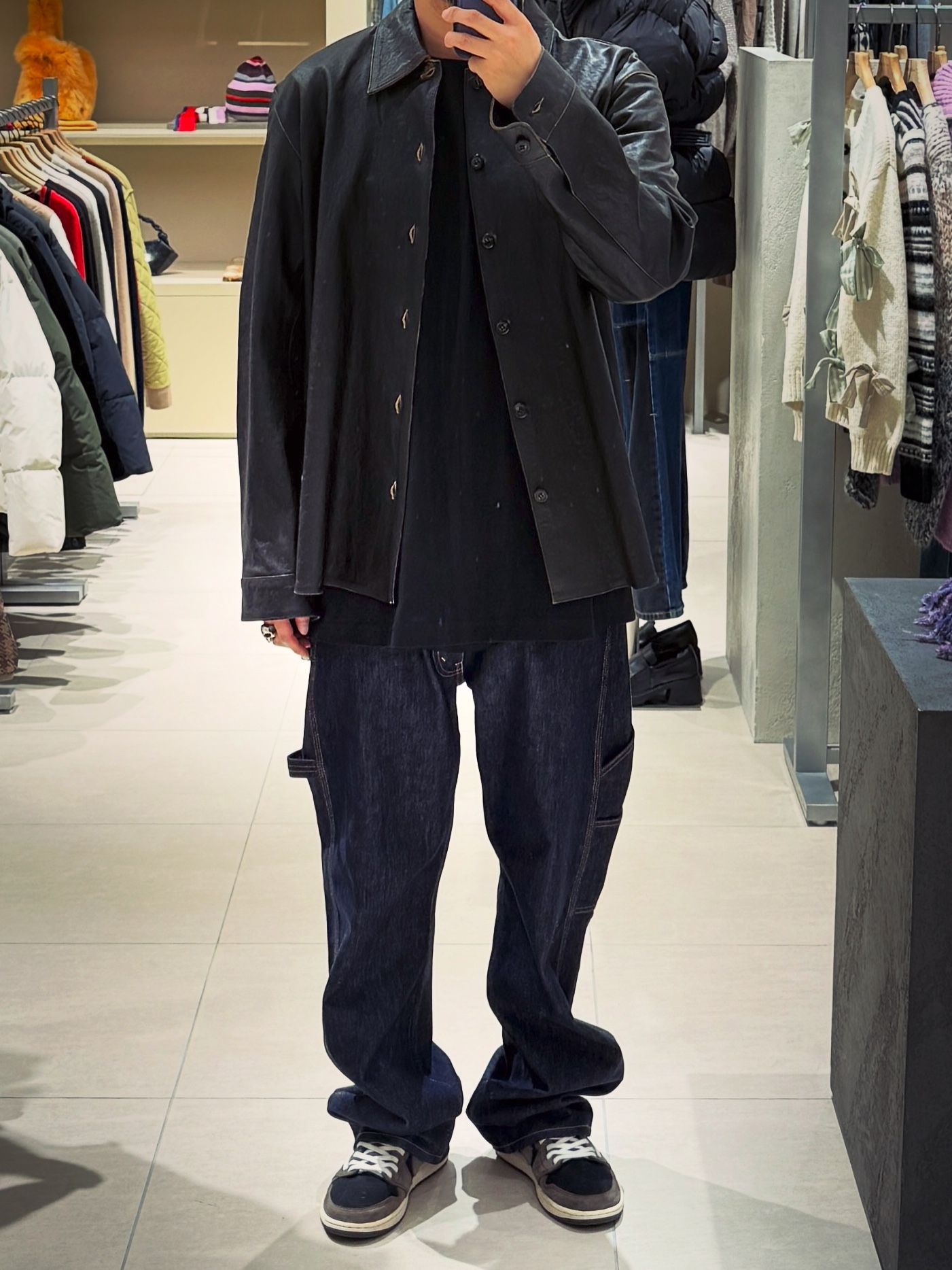 Our Legacy Welding Shirt Worn Brown Lambskin, Jordan 1 x Travis Scott Retro Low OG SP Mocha 착용 스타일