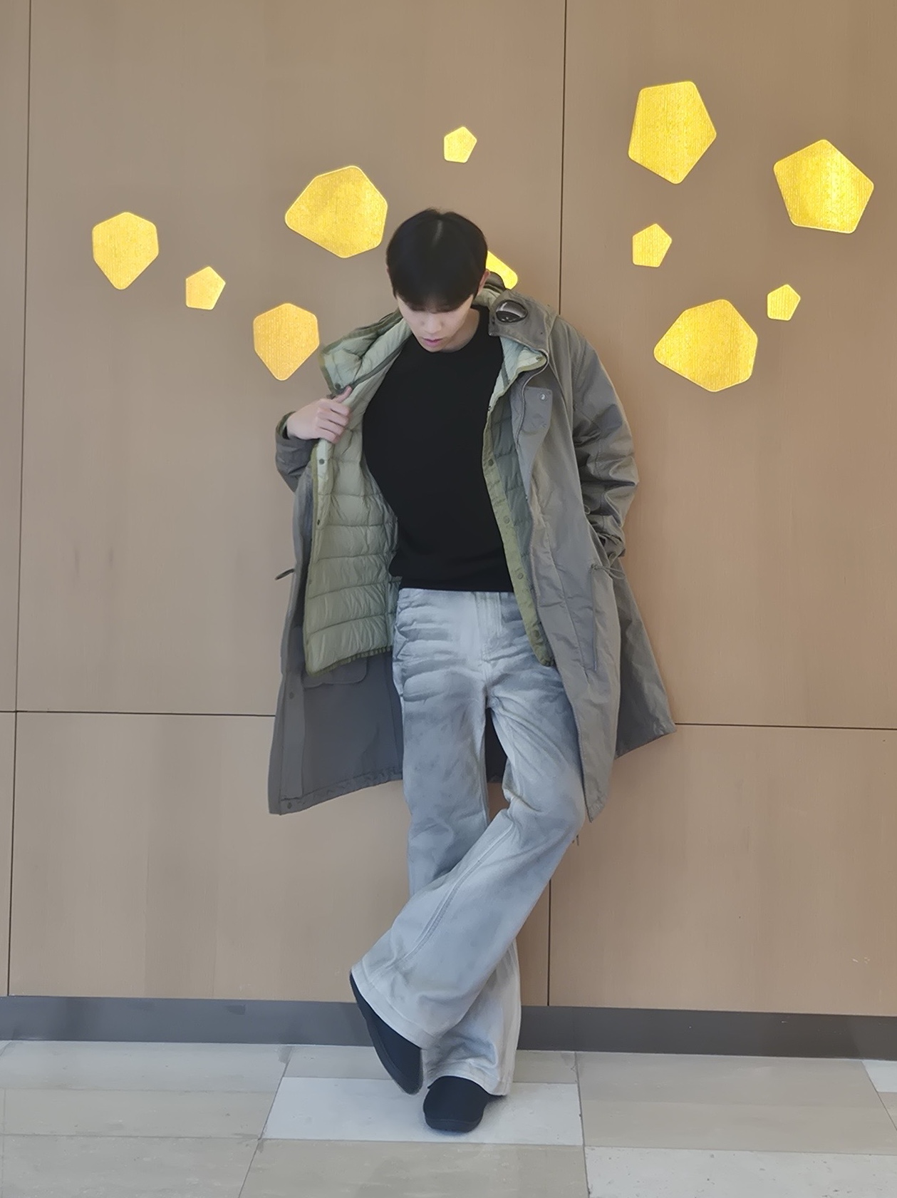 C.P. Company Micro Kei Explorer Fishtail Parka Elmwood Green - 25FW 착용 스타일 - 3
