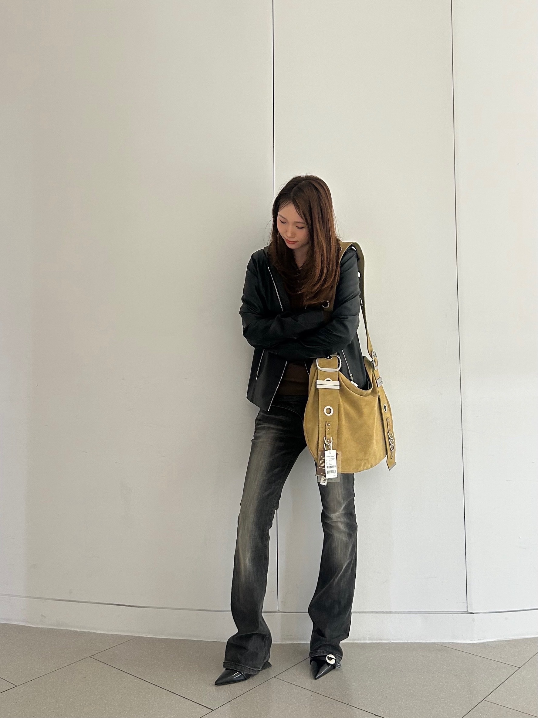Coperni Women Belt Stiletto Black - 25FW 착용 스타일 - 2
