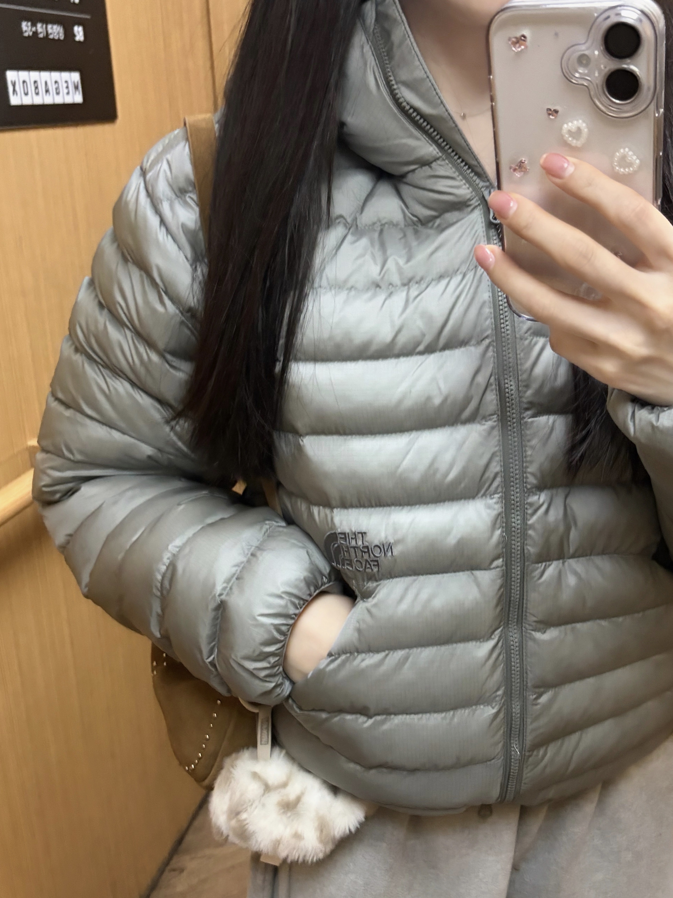 The North Face Ventus On Jacket Silver 착용 스타일 - 3