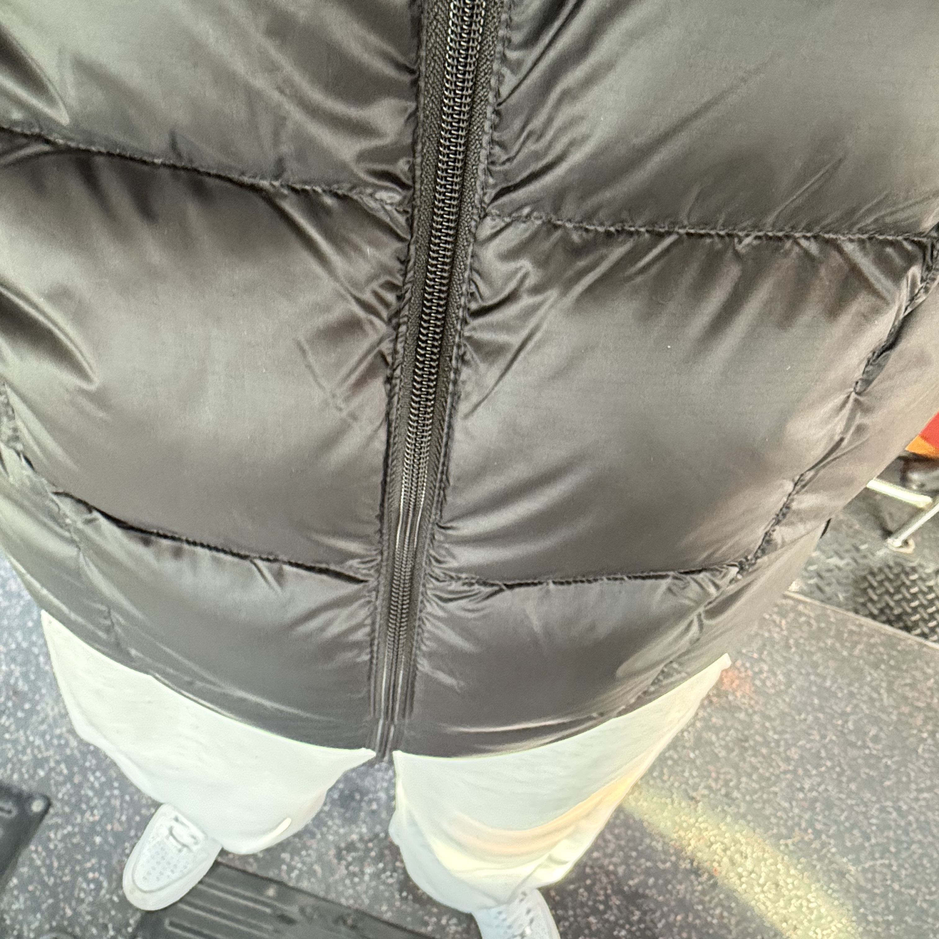 Montbell Superior Down Parka Black 착용 스타일