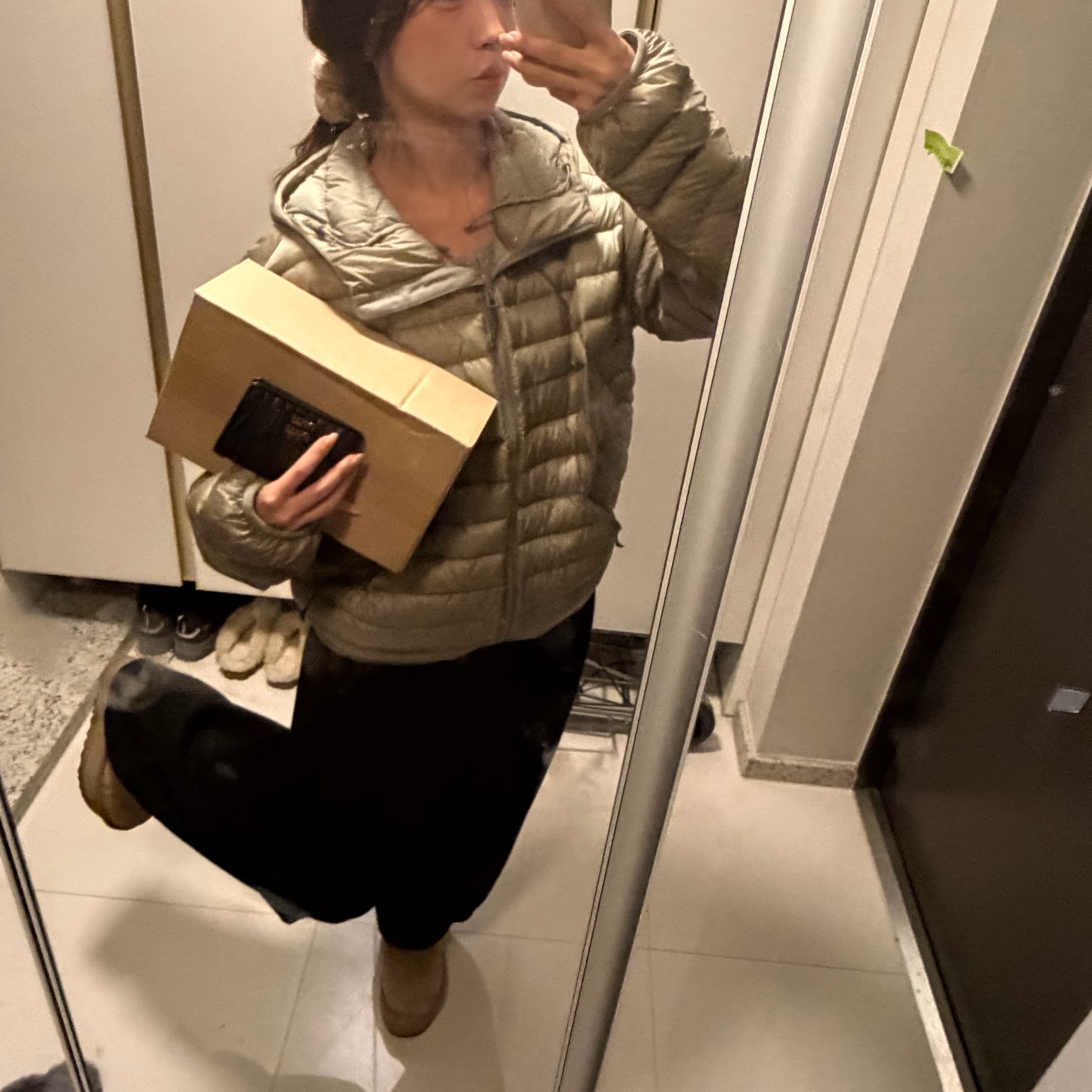 The North Face Ventus On Jacket Light Khaki 착용 스타일
