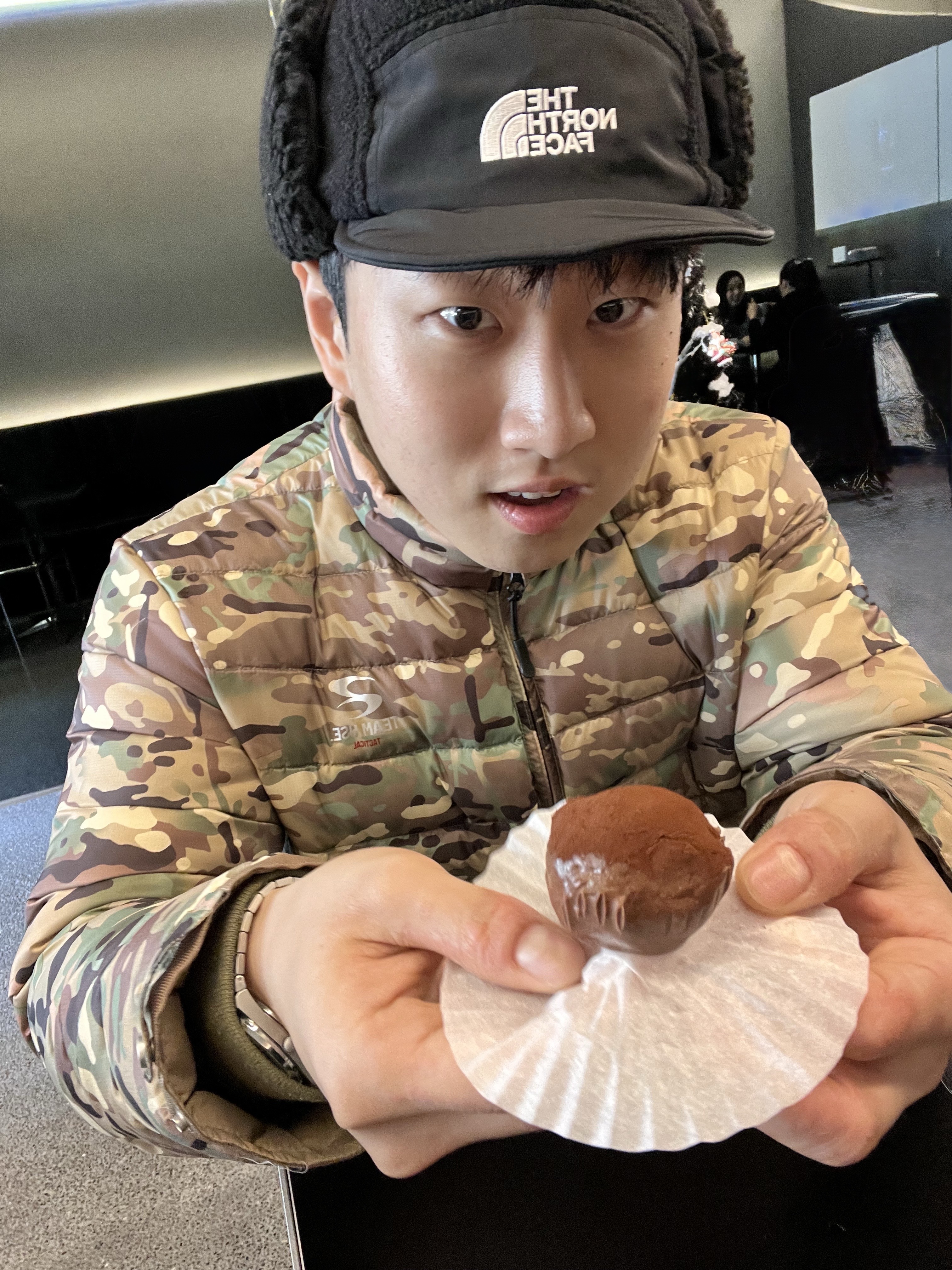 The North Face Fleece Earmuff Cap EX Black 착용 스타일