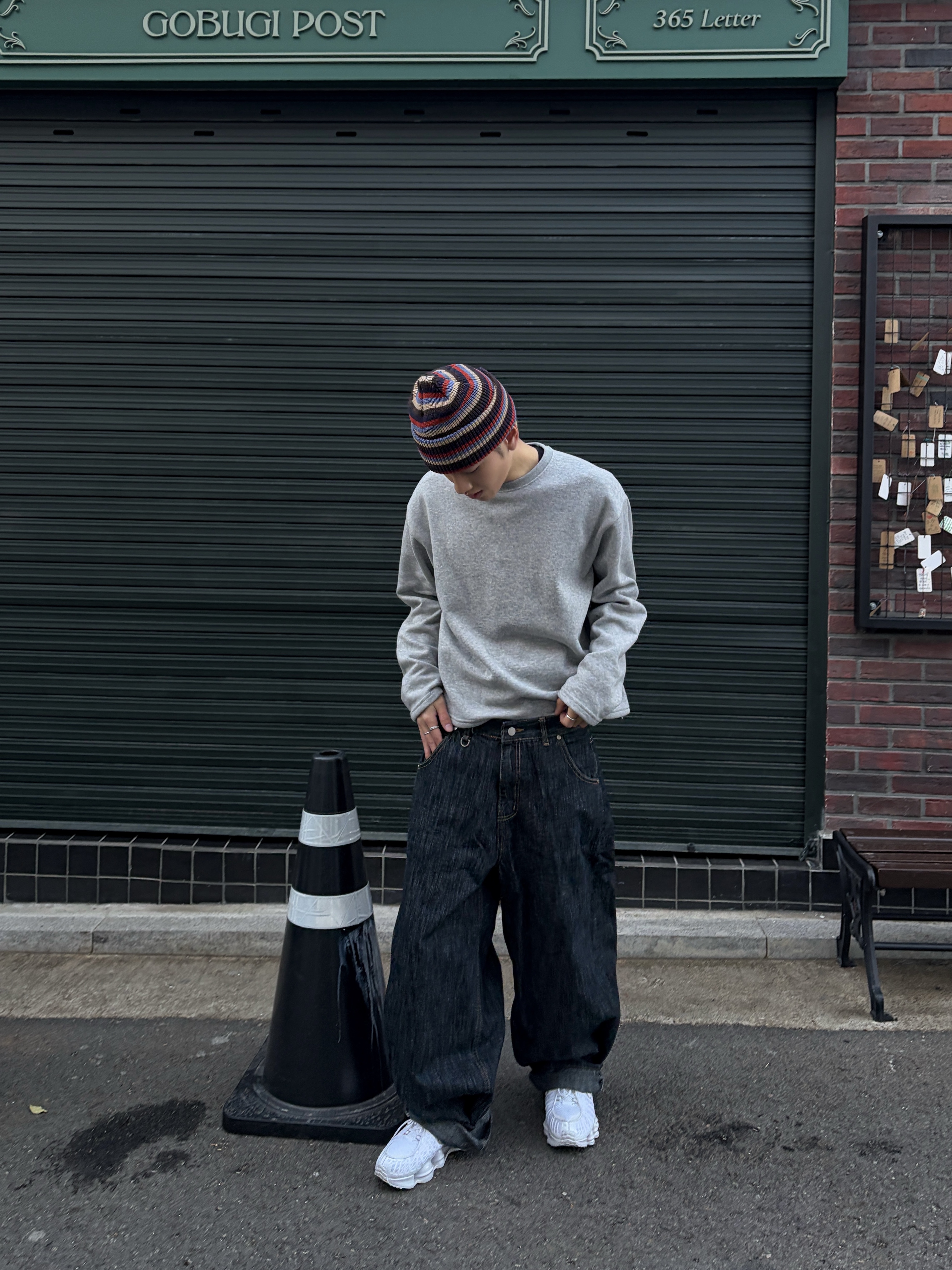 Nike Shox TL Metallic Silver 착용 스타일