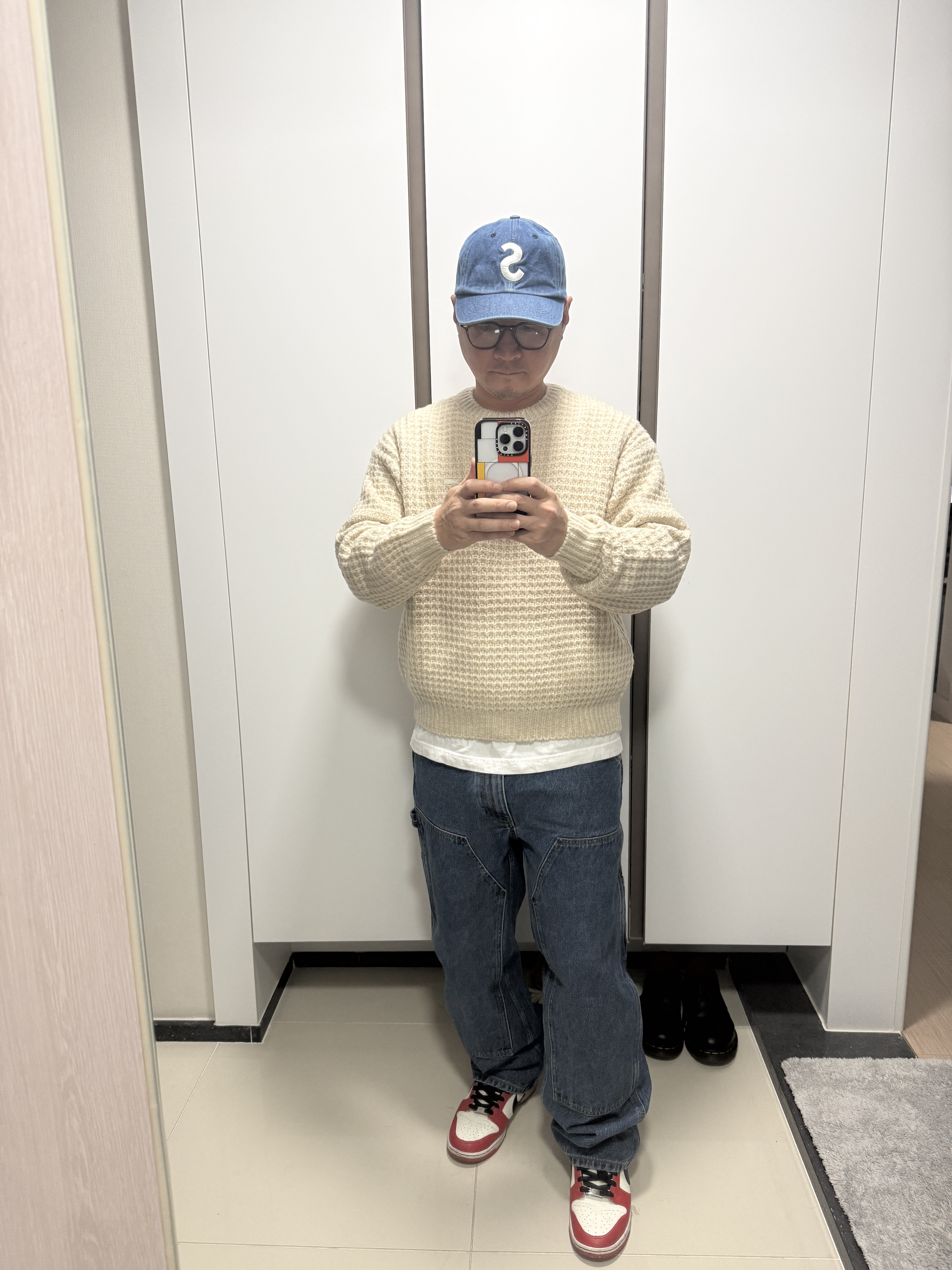 Supreme Small Box Waffle Sweater Natural - 25FW 착용 스타일