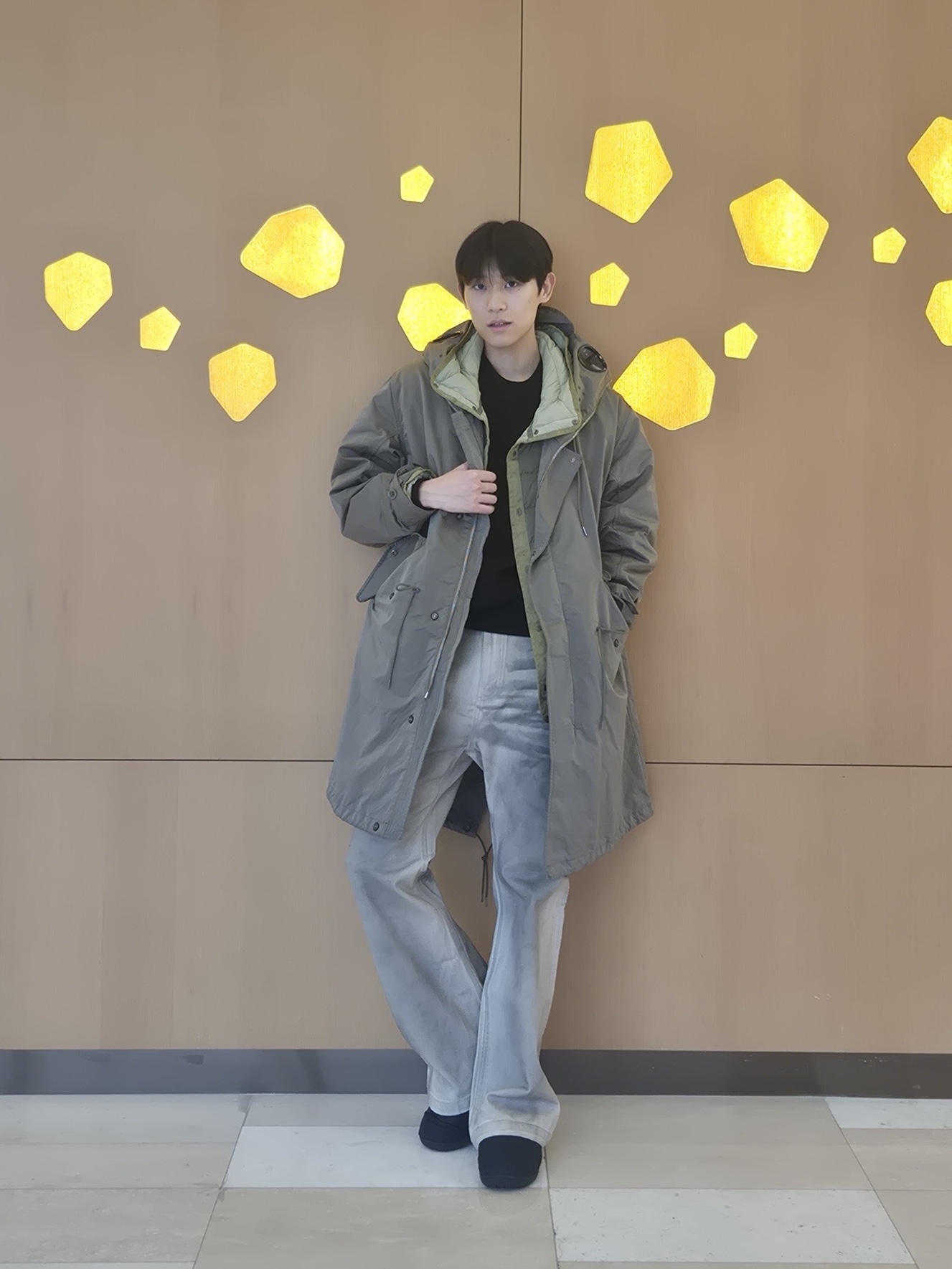 C.P. Company Micro Kei Explorer Fishtail Parka Elmwood Green - 25FW 착용 스타일 - 2