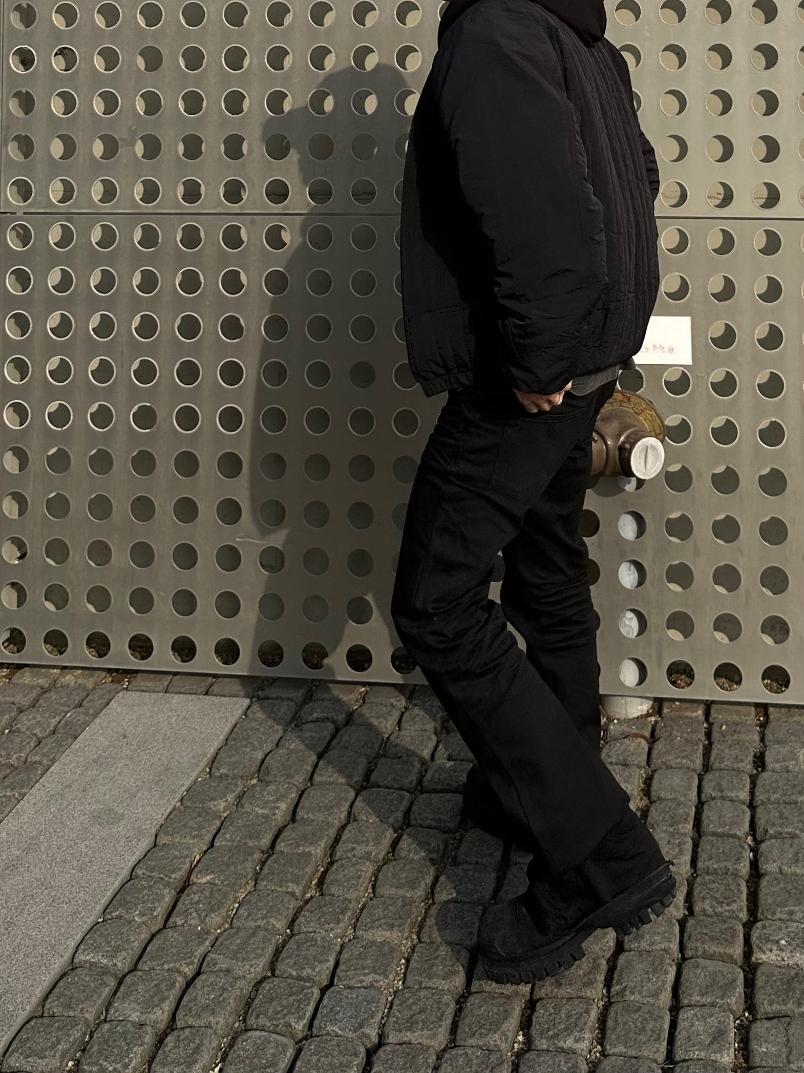 noun Quilted Jumper Black, Balenciaga Combat Strike 20mm Boots Black 착용 스타일 - 5
