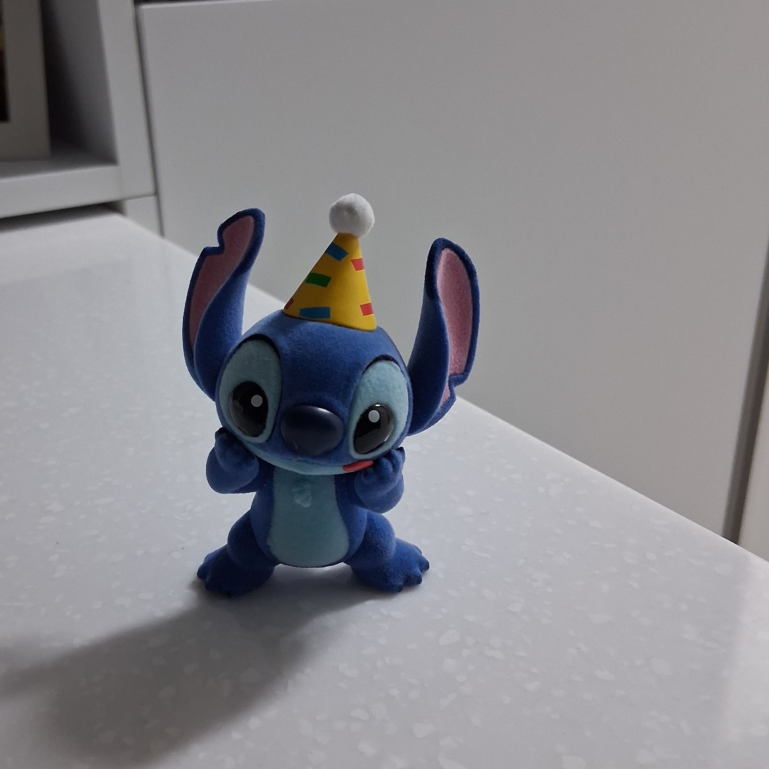 Pop Mart Disney Stitch Little Emotions Series All Smiles (Opened Case) 착용 스타일 - 1